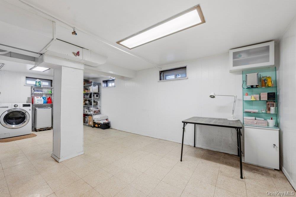 Single Family 218th Queens, NY 11427, MLS-990969-14