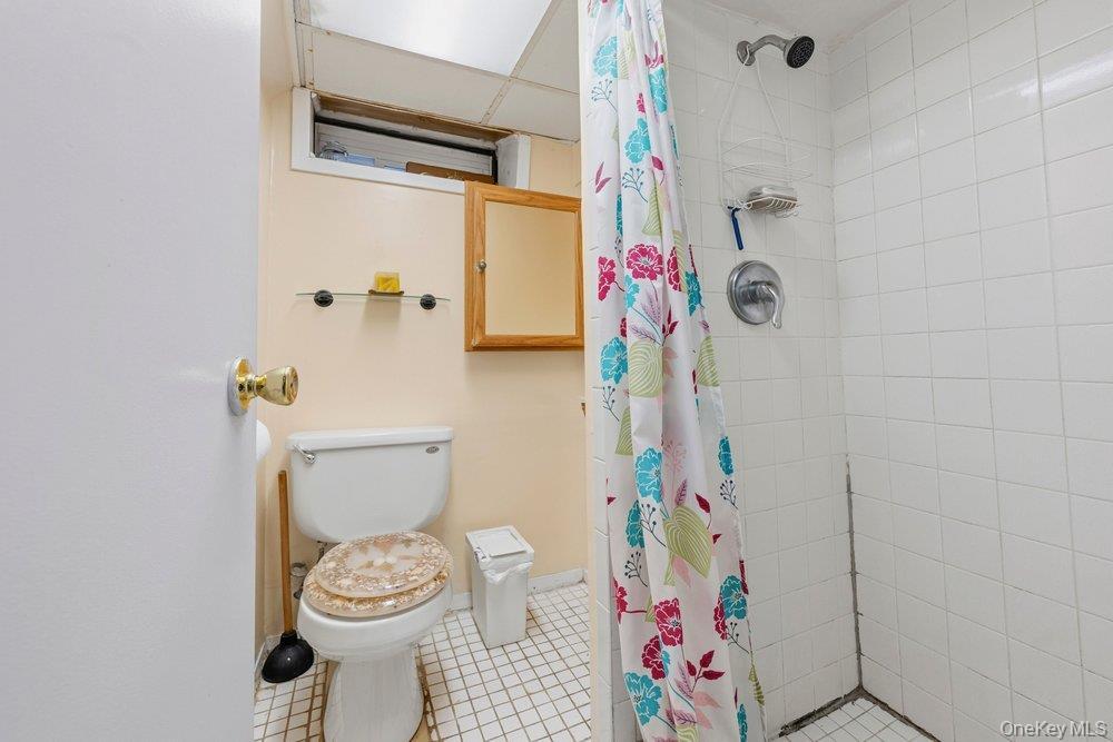 Single Family 218th Queens, NY 11427, MLS-990969-15