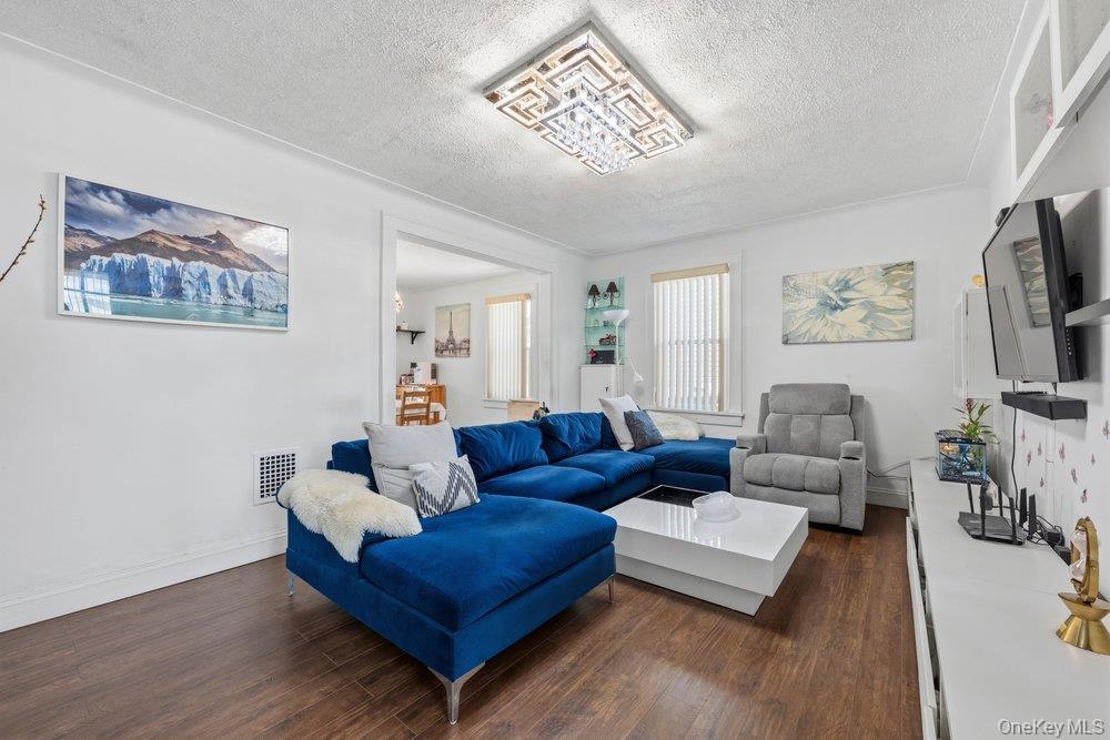 Single Family 218th Queens, NY 11427, MLS-990969-4