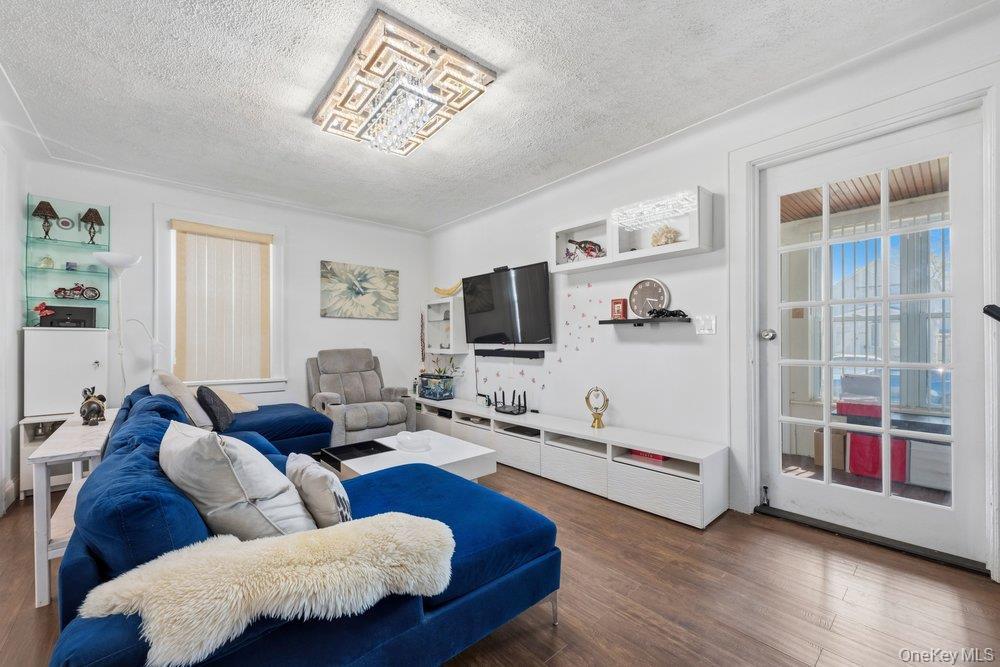 Single Family 218th Queens, NY 11427, MLS-990969-5