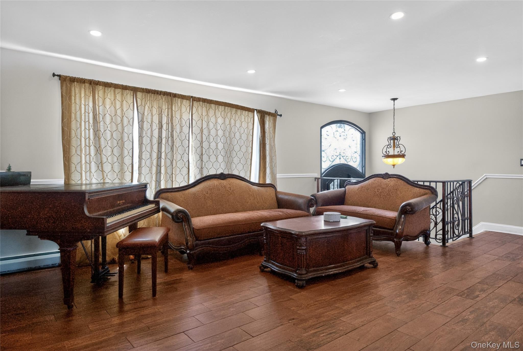 Single Family Jetmore Place  Nassau County, NY 11758, MLS-990970-6