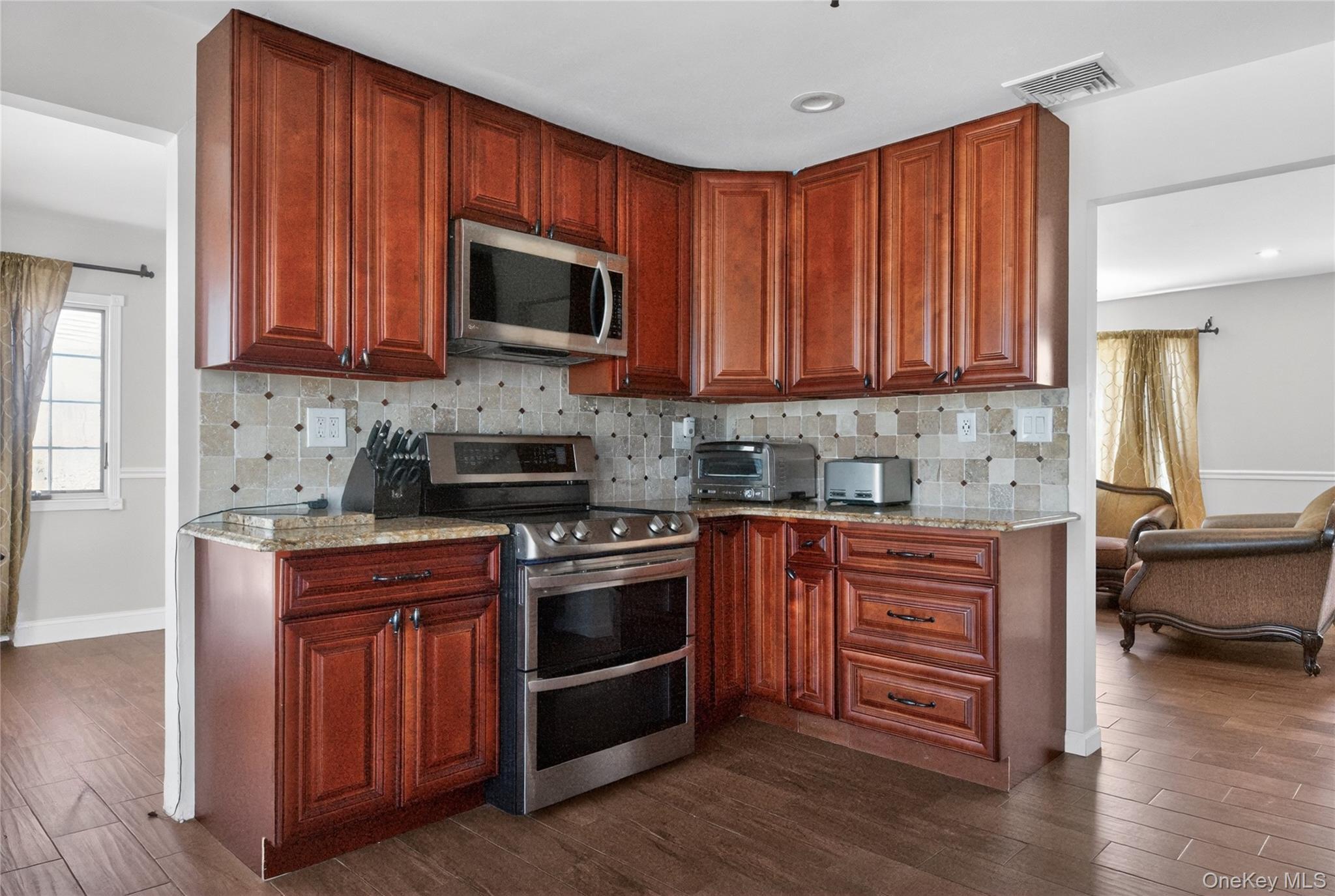 Single Family Jetmore Place  Nassau County, NY 11758, MLS-990970-8