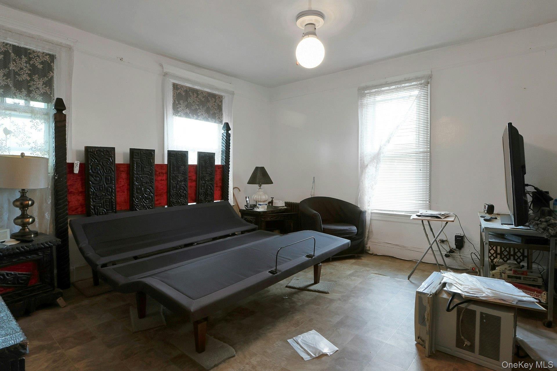 Single Family Beach  Bronx, NY 10473, MLS-990972-16