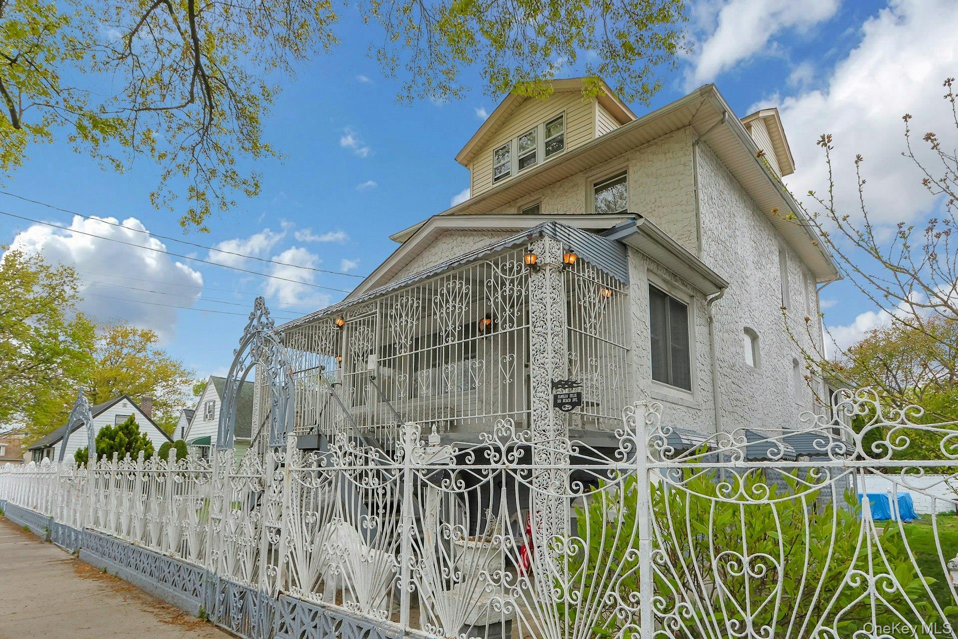 Single Family Beach  Bronx, NY 10473, MLS-990972-2