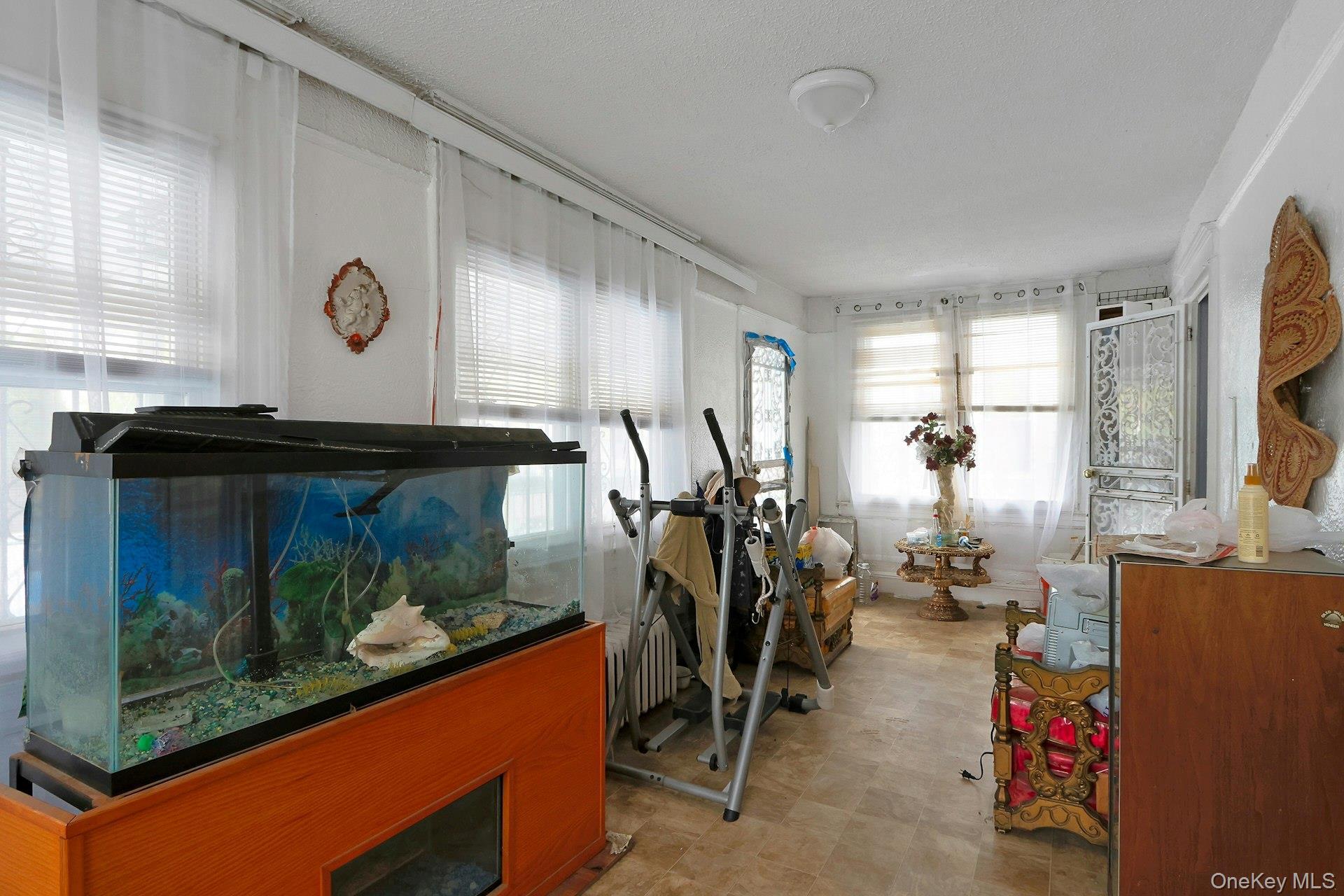 Single Family Beach  Bronx, NY 10473, MLS-990972-7