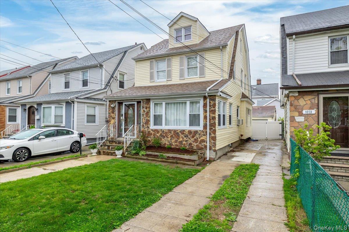 Single Family 218th Queens, NY 11428, MLS-990976-2