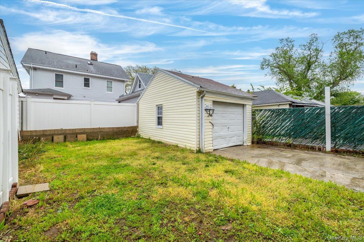 Single Family 218th Queens, NY 11428, MLS-990976-24