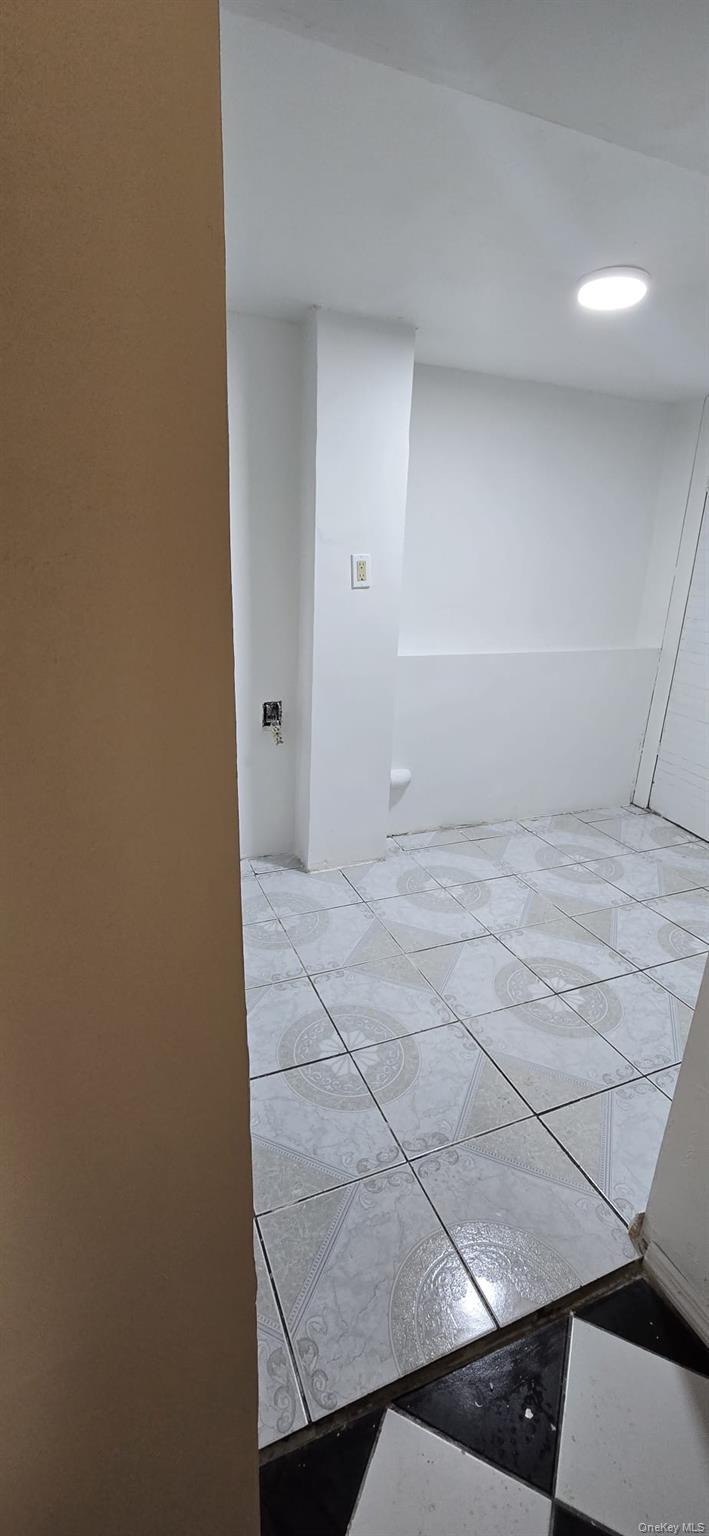 Single Family 218th Queens, NY 11428, MLS-990976-29