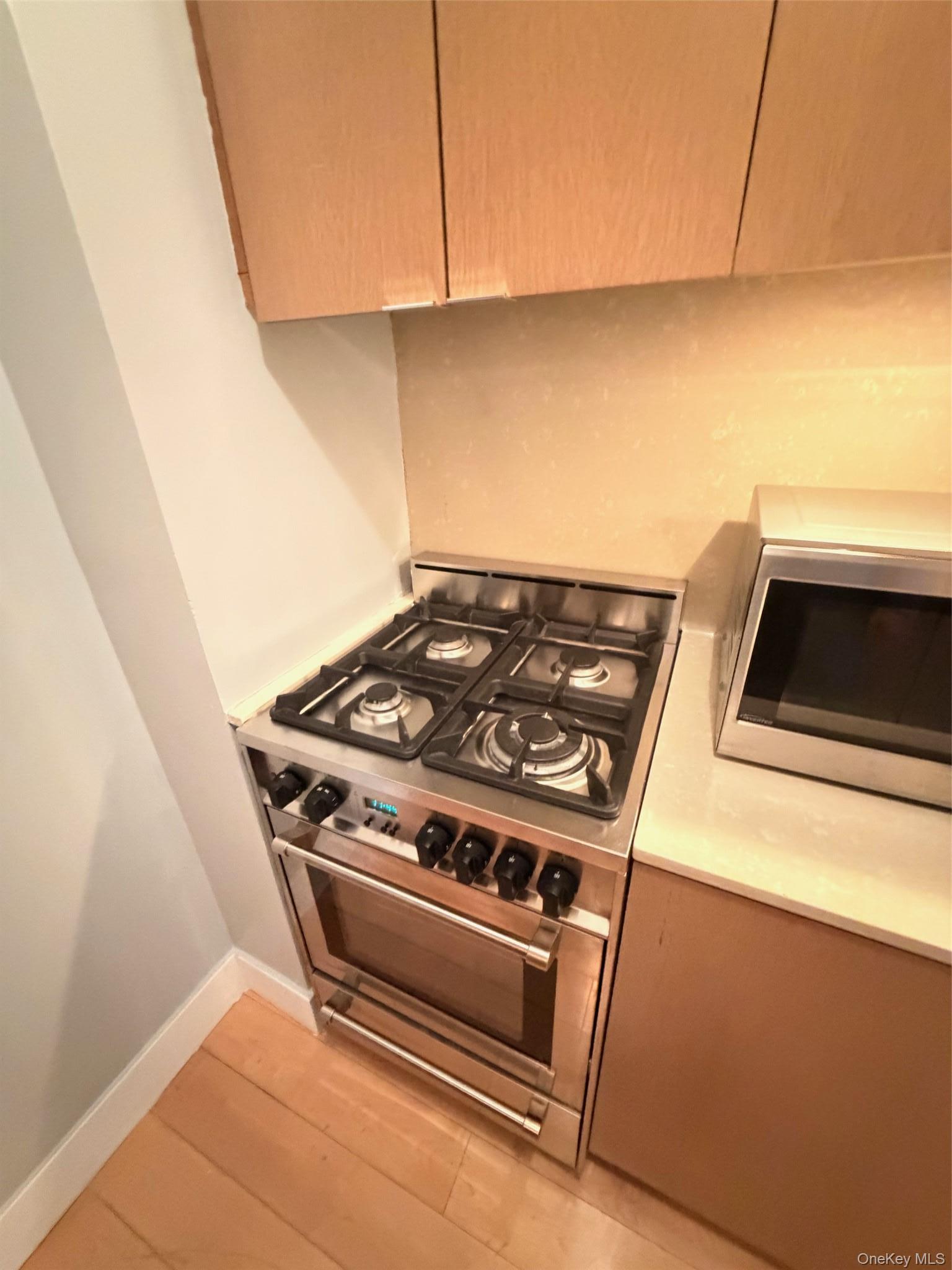 Apartment Rector  Manhattan, NY 10280, MLS-990979-10