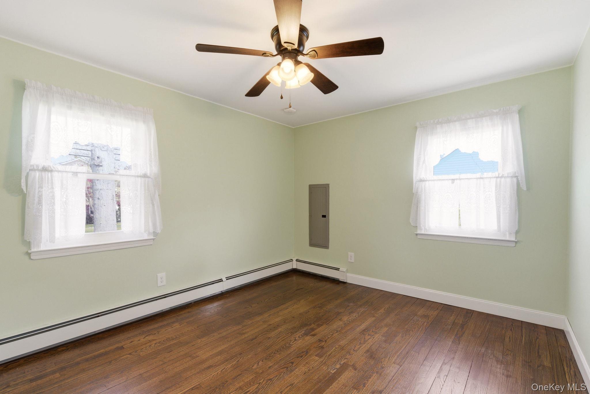 Single Family Wiggins  Suffolk County, NY 11779, MLS-991000-16