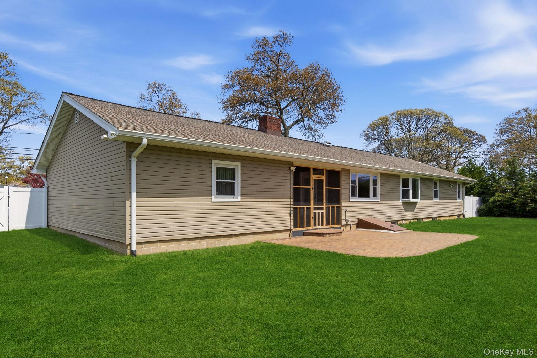 Single Family Wiggins  Suffolk County, NY 11779, MLS-991000-27