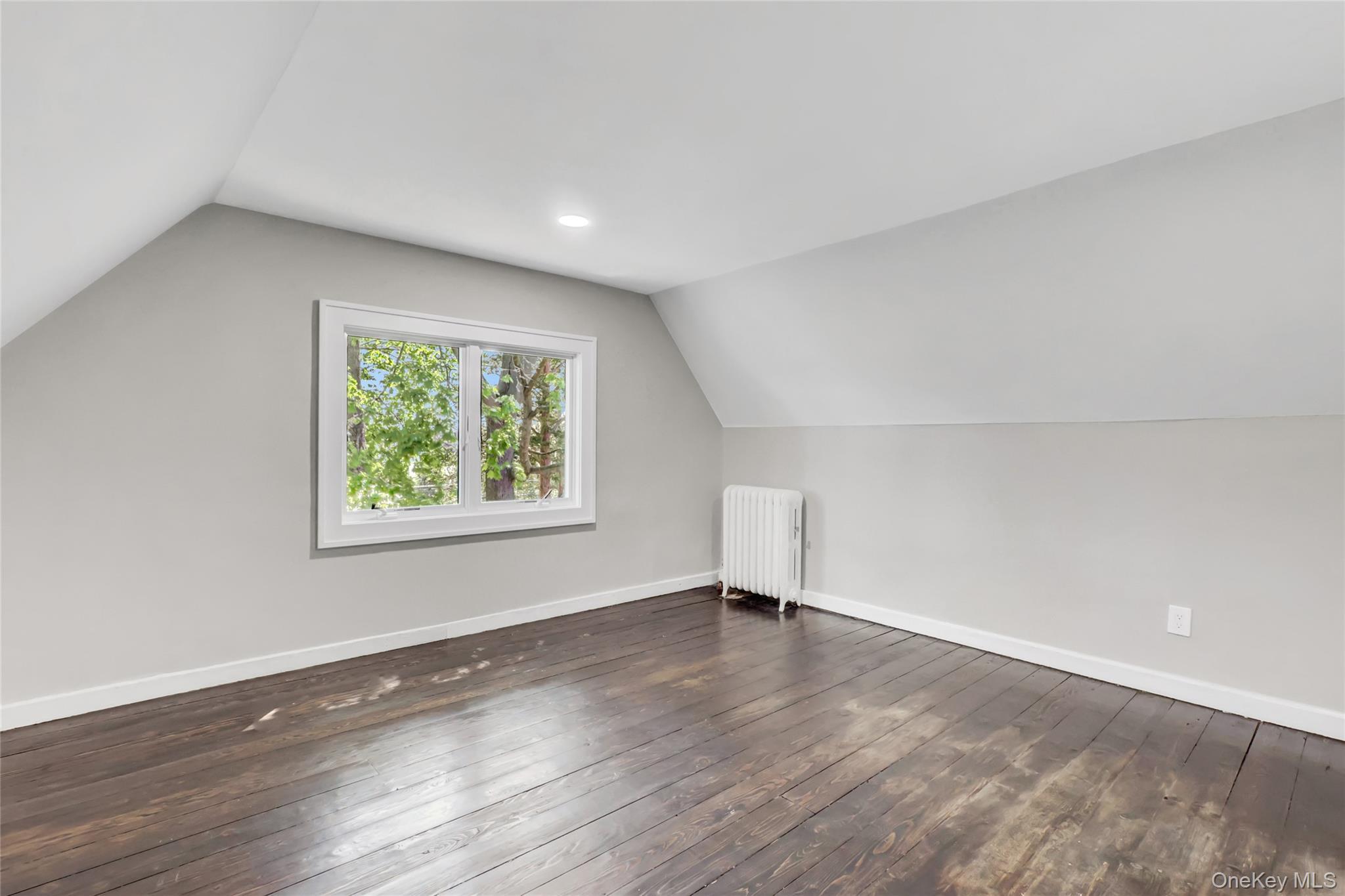 Single Family Wellington  Nassau County, NY 11550, MLS-991006-18
