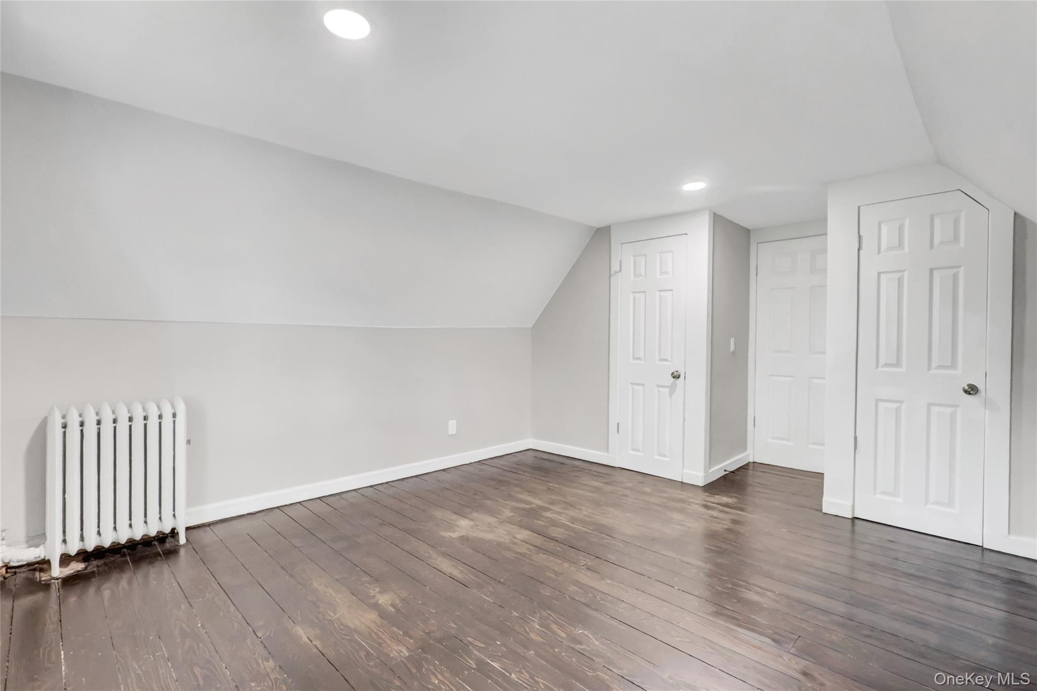 Single Family Wellington  Nassau County, NY 11550, MLS-991006-19