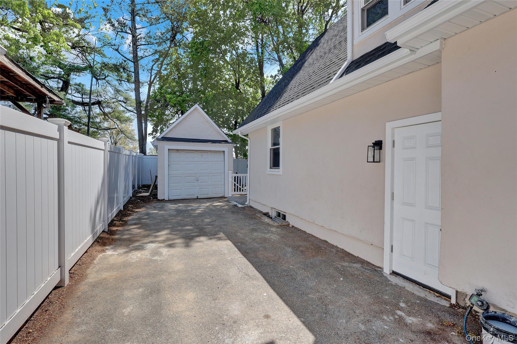 Single Family Wellington  Nassau County, NY 11550, MLS-991006-29