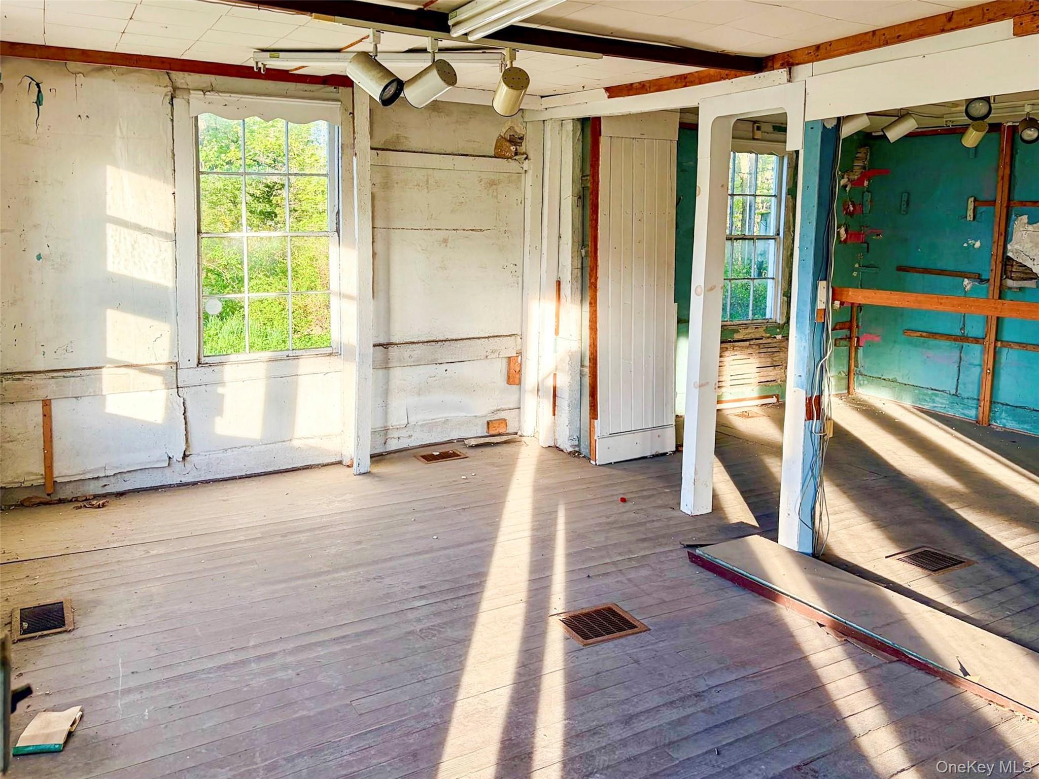 Single Family Route 209  Ulster County, NY 12446, MLS-991020-8