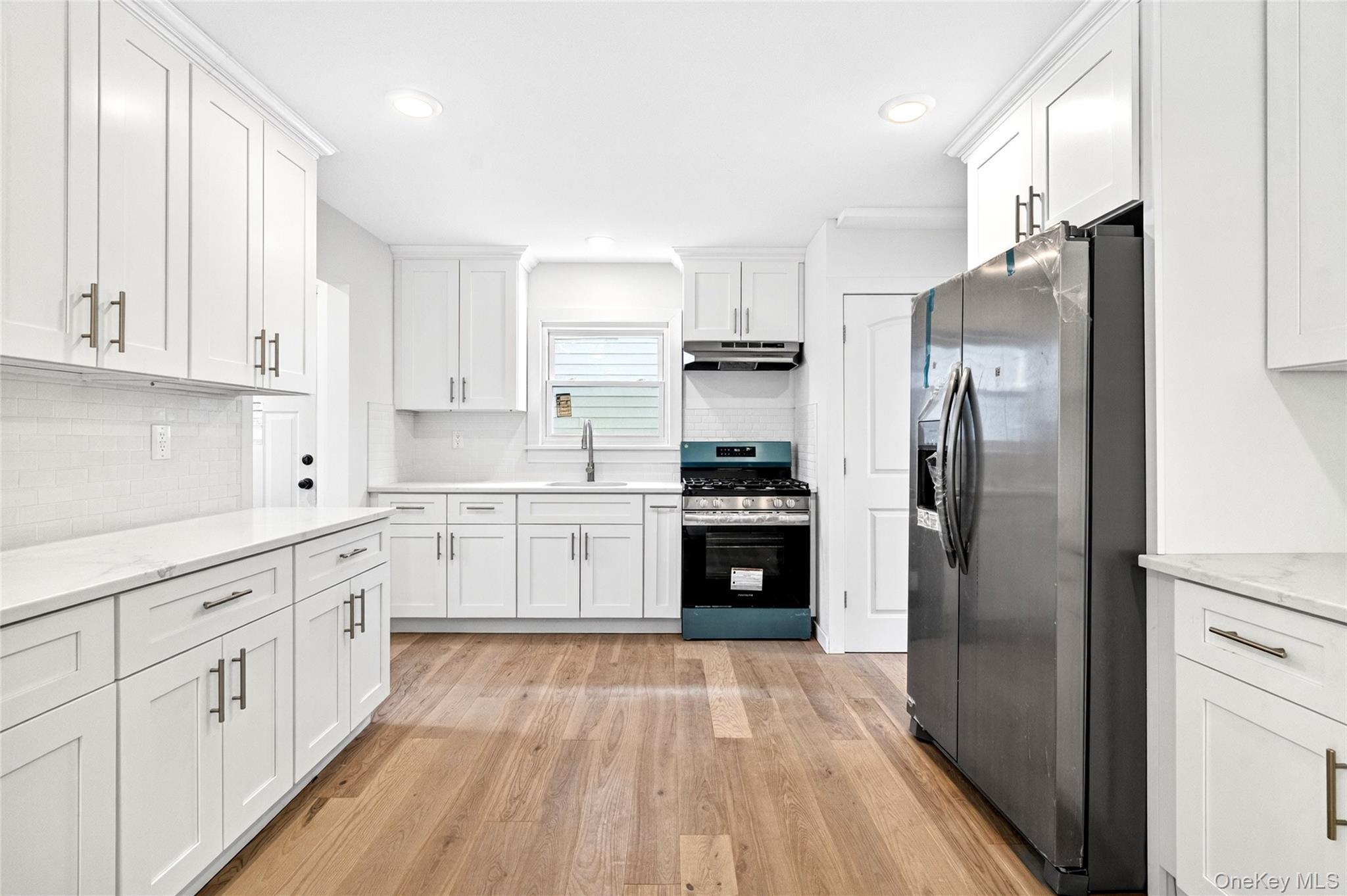 Single Family Woodside  Westchester County, NY 10523, MLS-991025-17