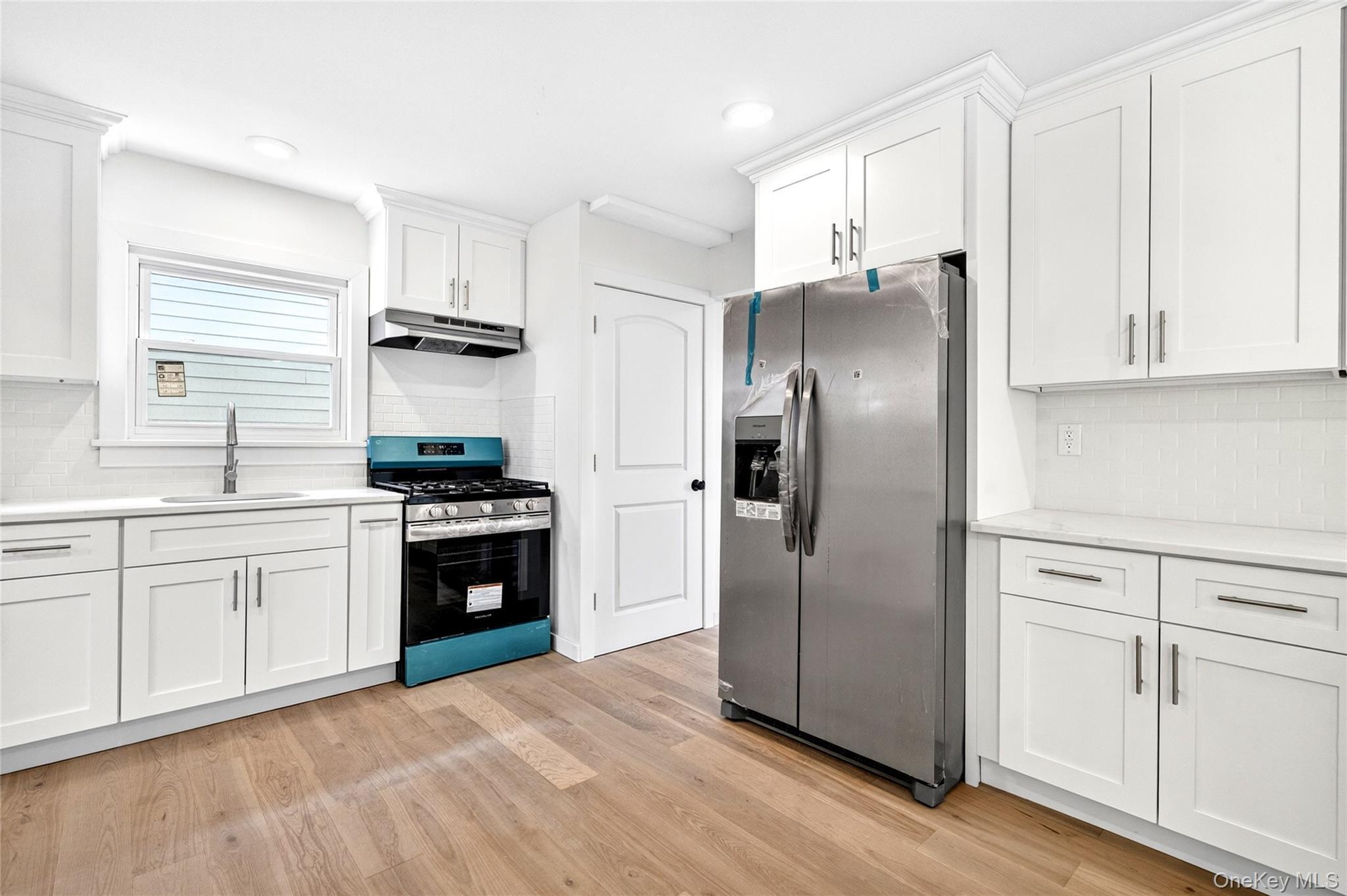 Single Family Woodside  Westchester County, NY 10523, MLS-991025-18