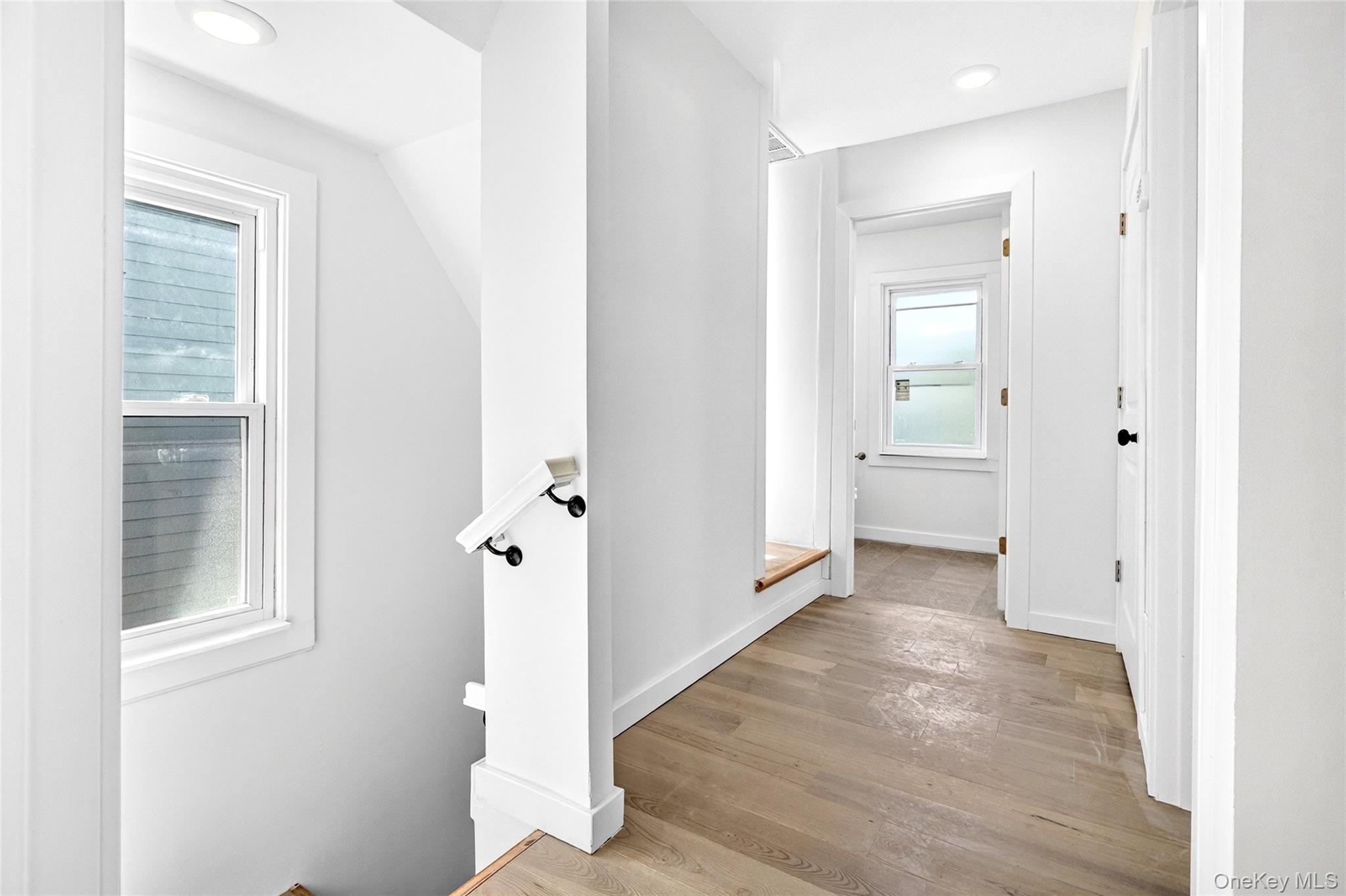 Single Family Woodside  Westchester County, NY 10523, MLS-991025-30