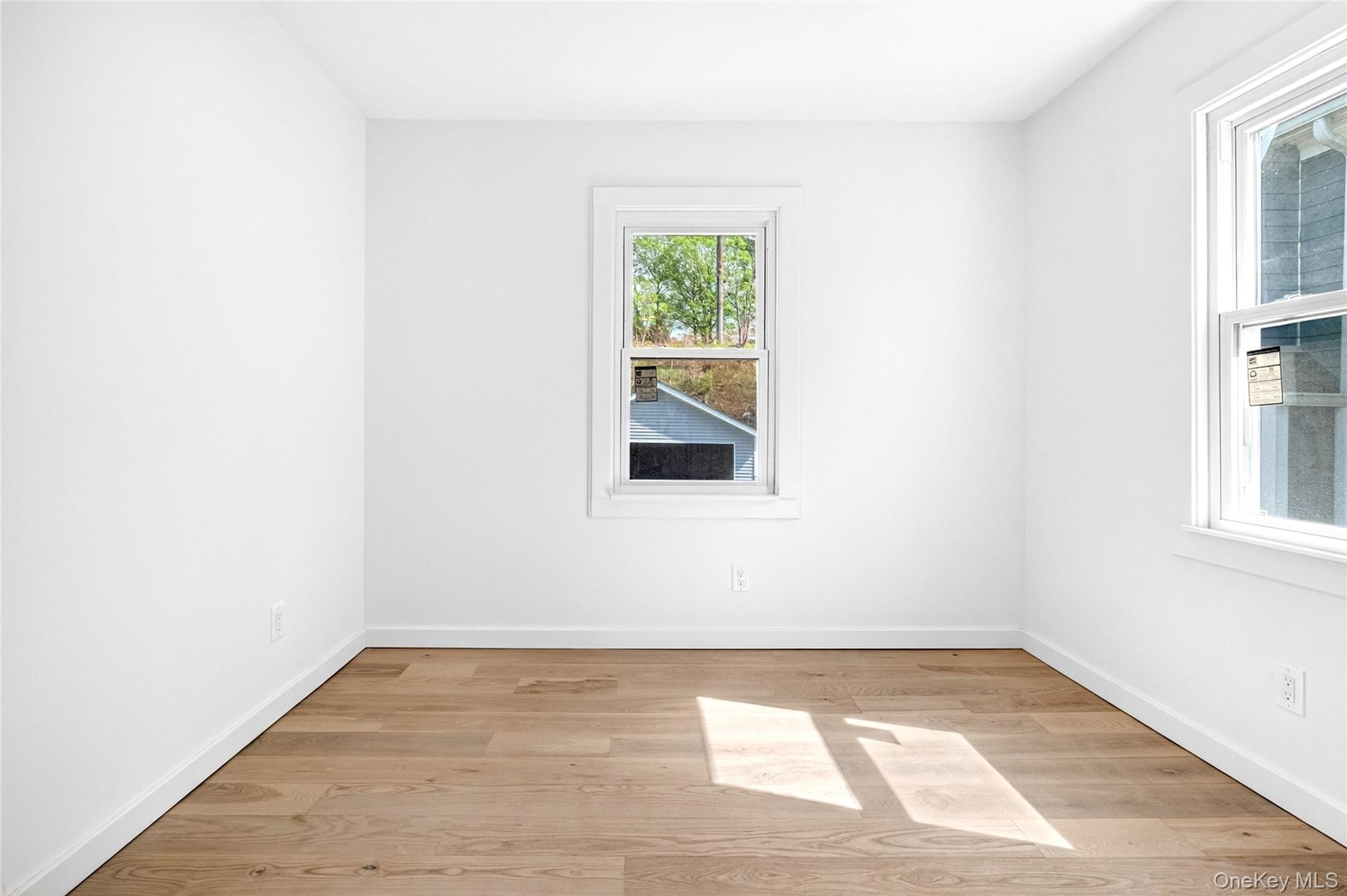 Single Family Woodside  Westchester County, NY 10523, MLS-991025-40