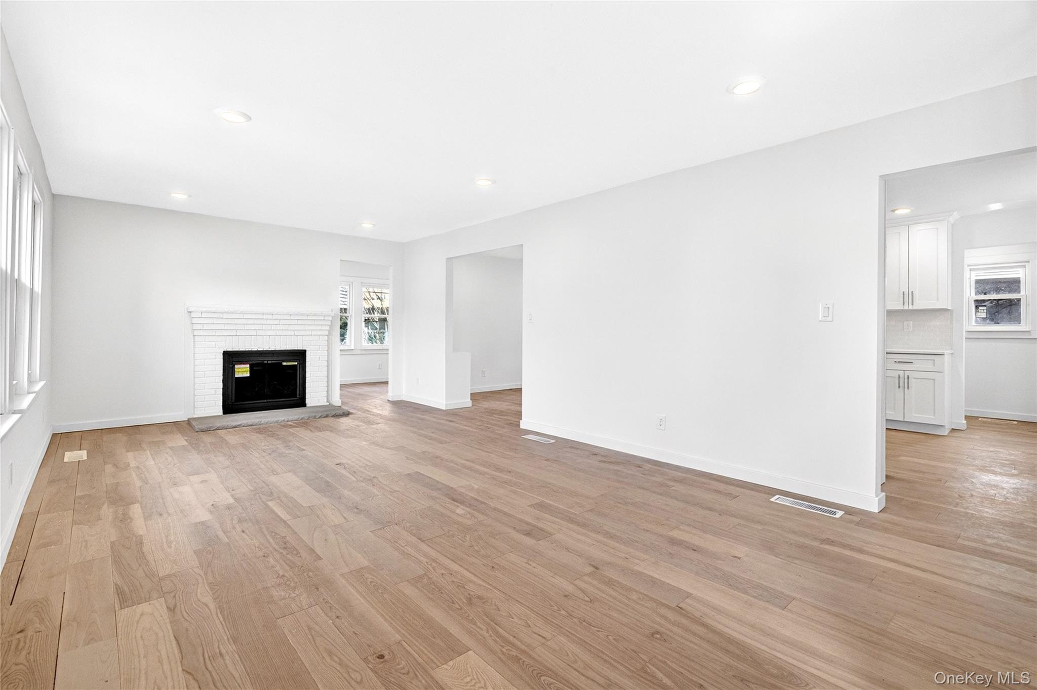 Single Family Woodside  Westchester County, NY 10523, MLS-991025-5