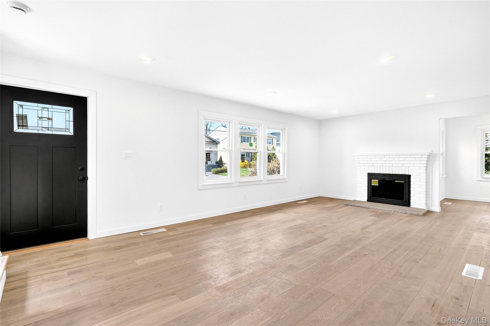 Single Family Woodside  Westchester County, NY 10523, MLS-991025-7