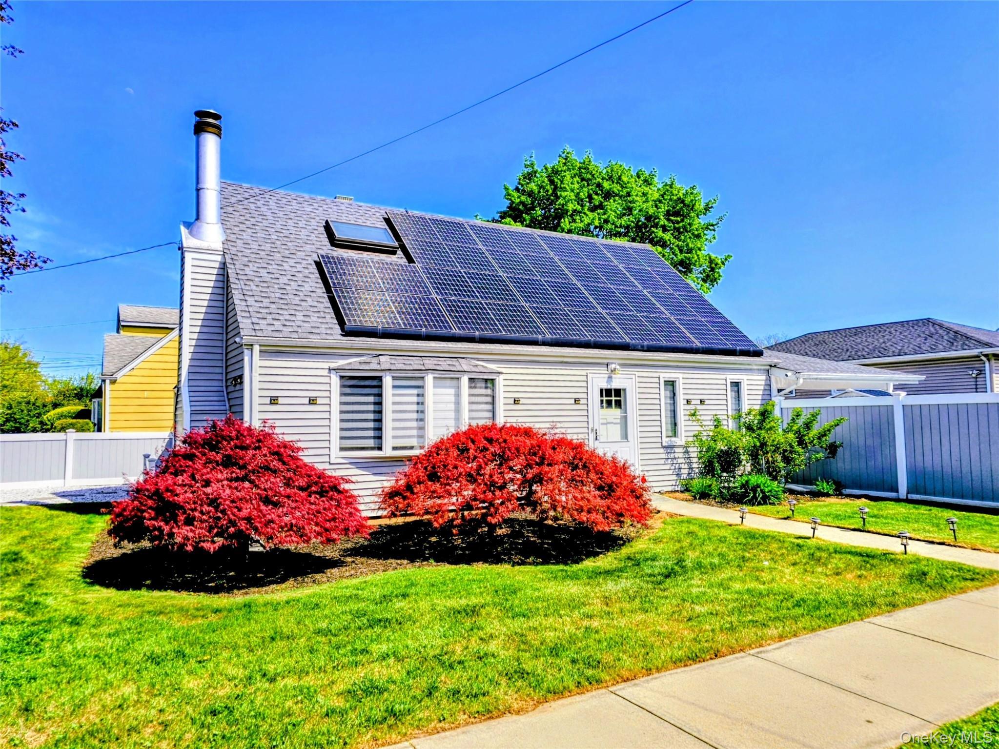 Single Family Spruce  Nassau County, NY 11801, MLS-991049-5