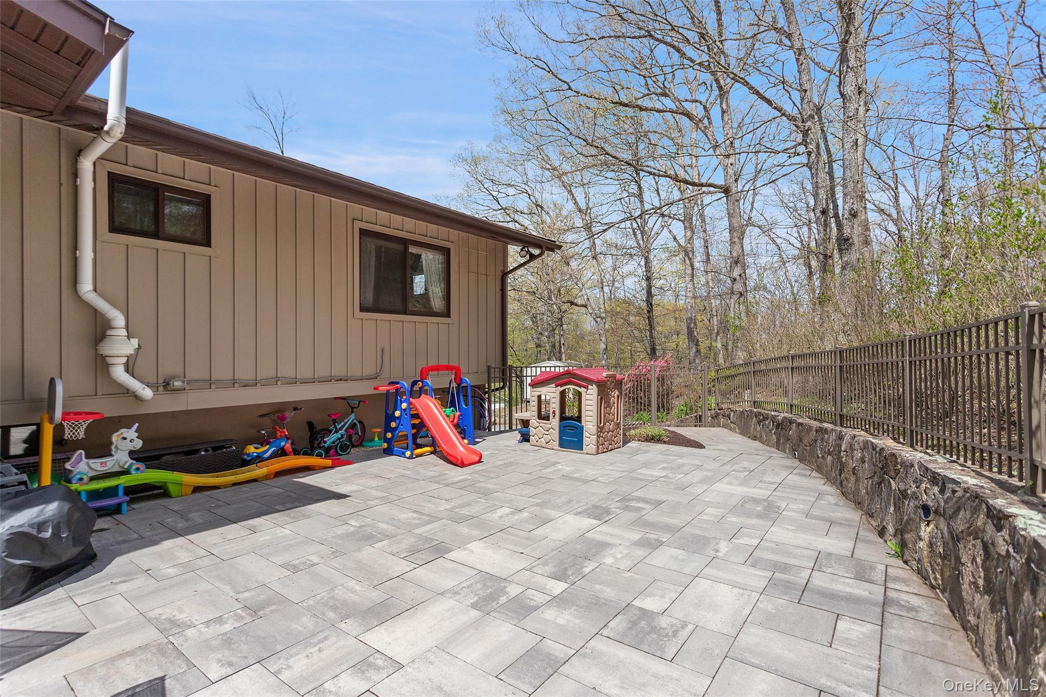 Single Family Crescent  Putnam County, NY 10579, MLS-991055-35