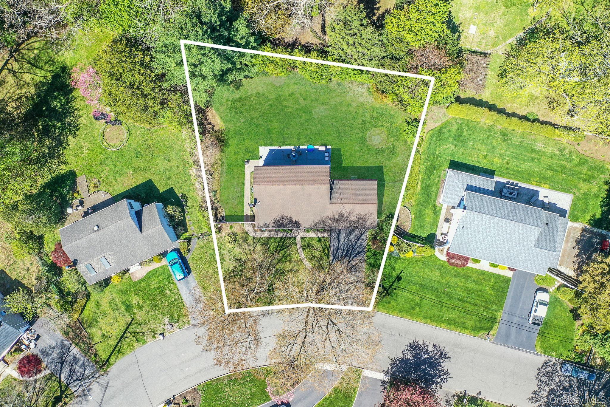 Single Family Gay Lore  Suffolk County, NY 11743, MLS-991071-30