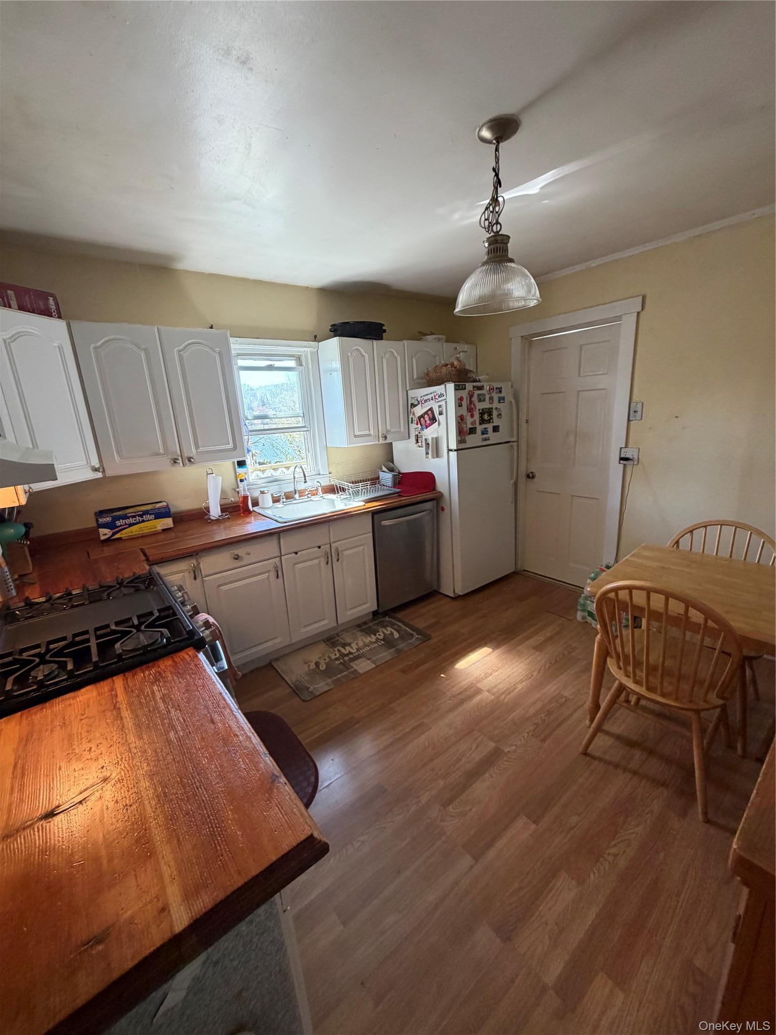 Single Family Pleasant  Putnam County, NY 10512, MLS-991079-11