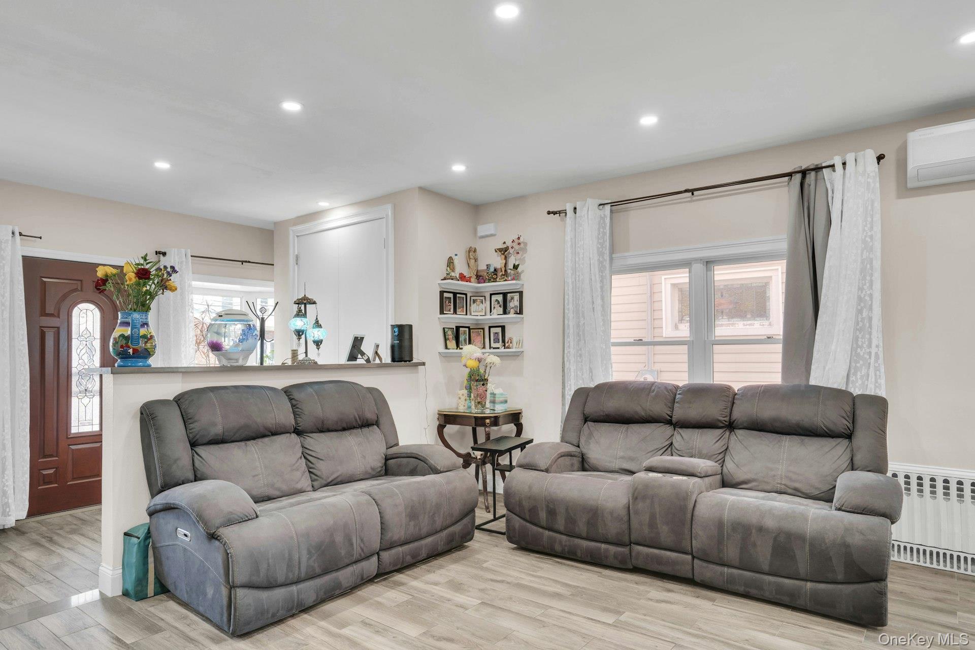 Single Family 95th  Queens, NY 11416, MLS-991091-21