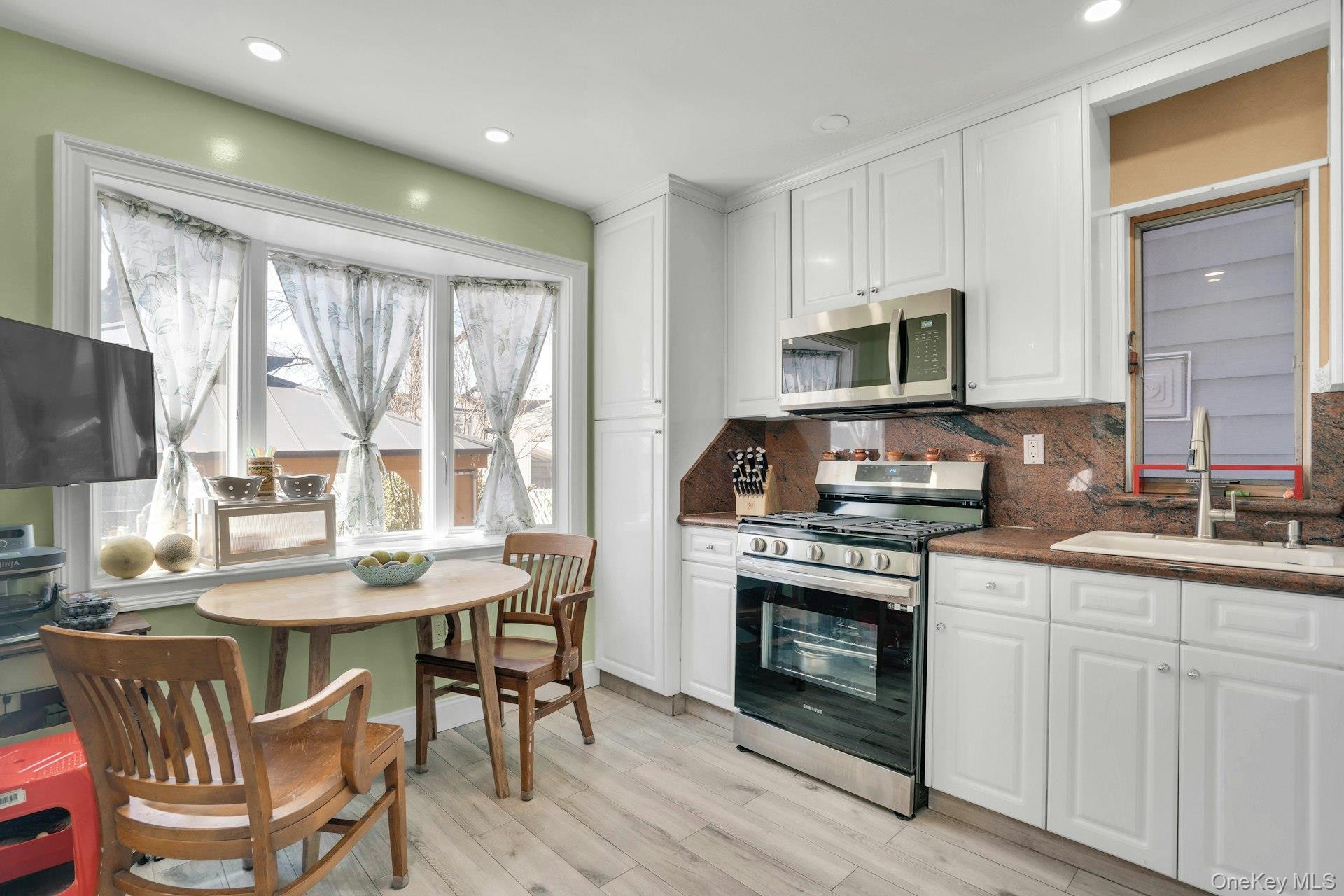 Single Family 95th  Queens, NY 11416, MLS-991091-23