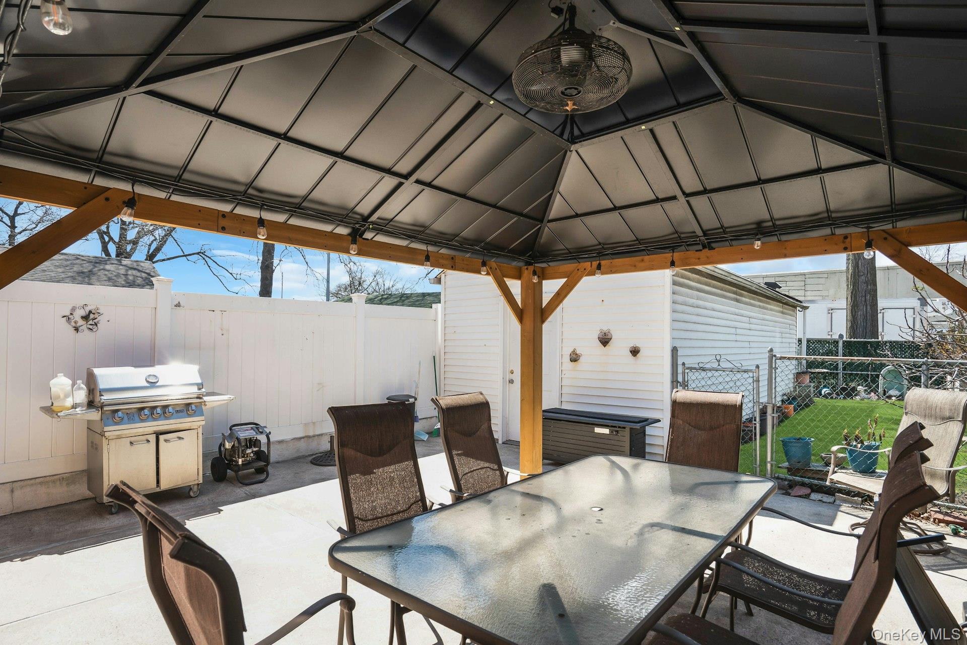 Single Family 95th  Queens, NY 11416, MLS-991091-39