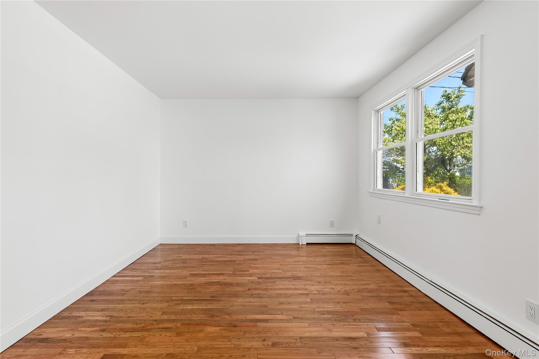 Single Family June Nassau County, NY 11709, MLS-991119-14