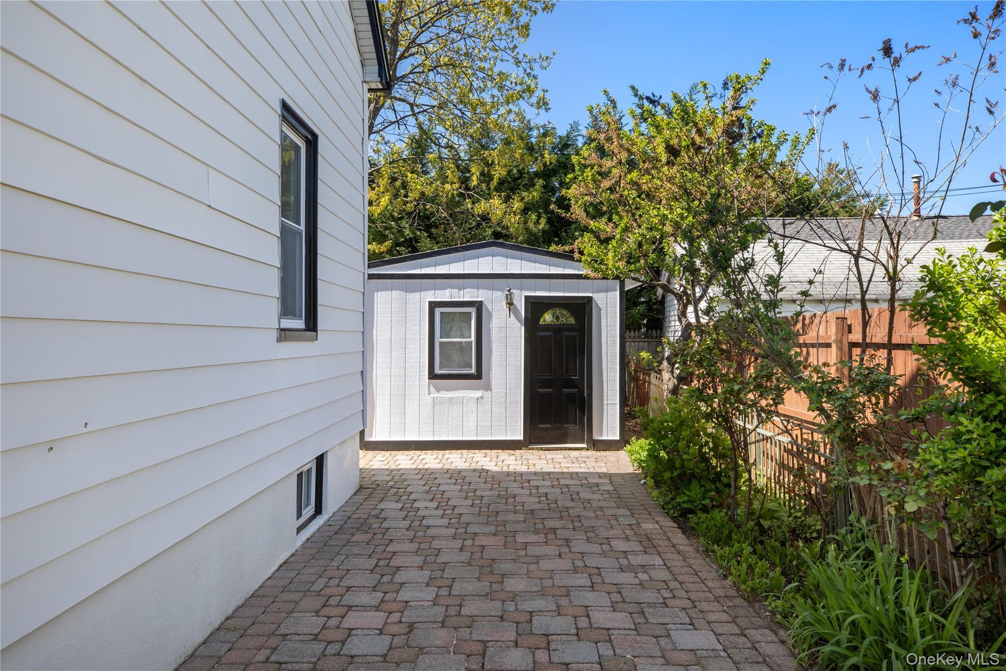 Single Family June Nassau County, NY 11709, MLS-991119-26