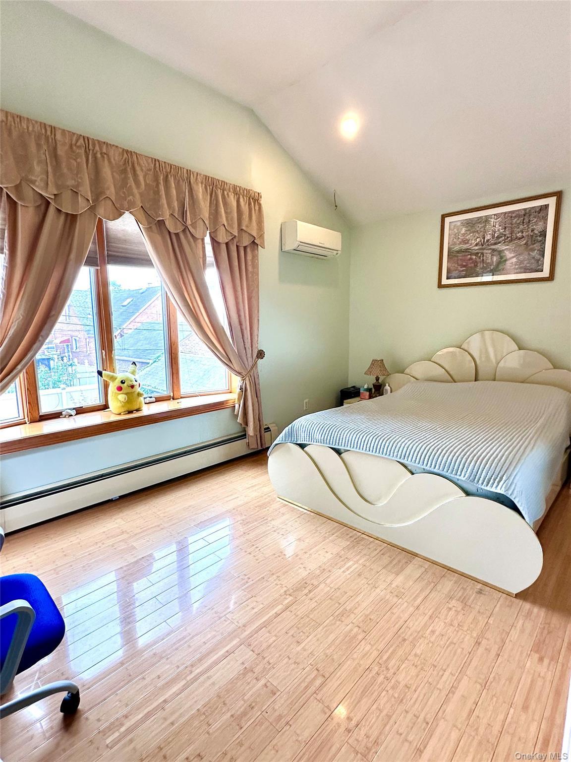 Single Family 188th Street Queens, NY 11366, MLS-991125-15
