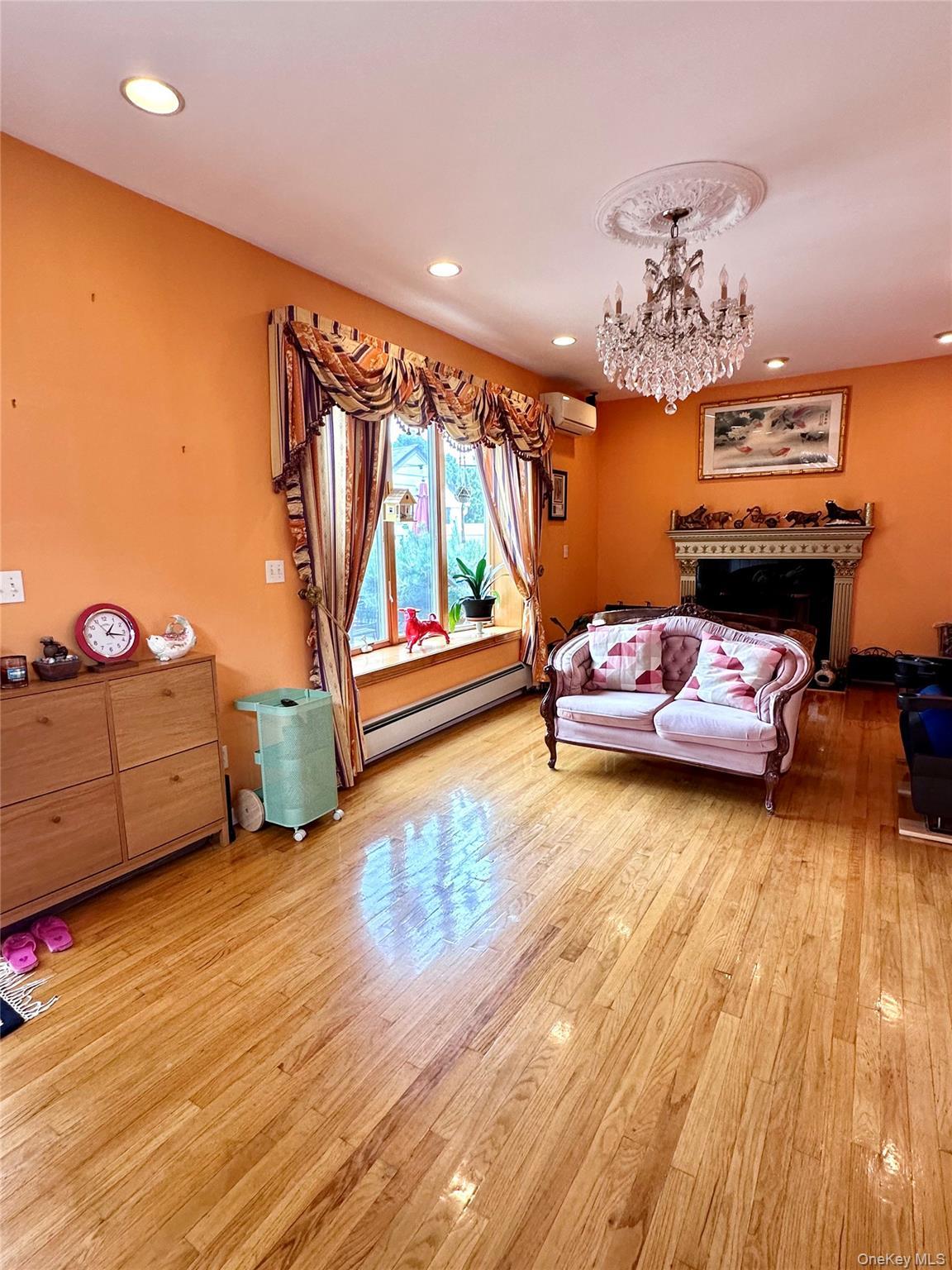 Single Family 188th Street Queens, NY 11366, MLS-991125-9
