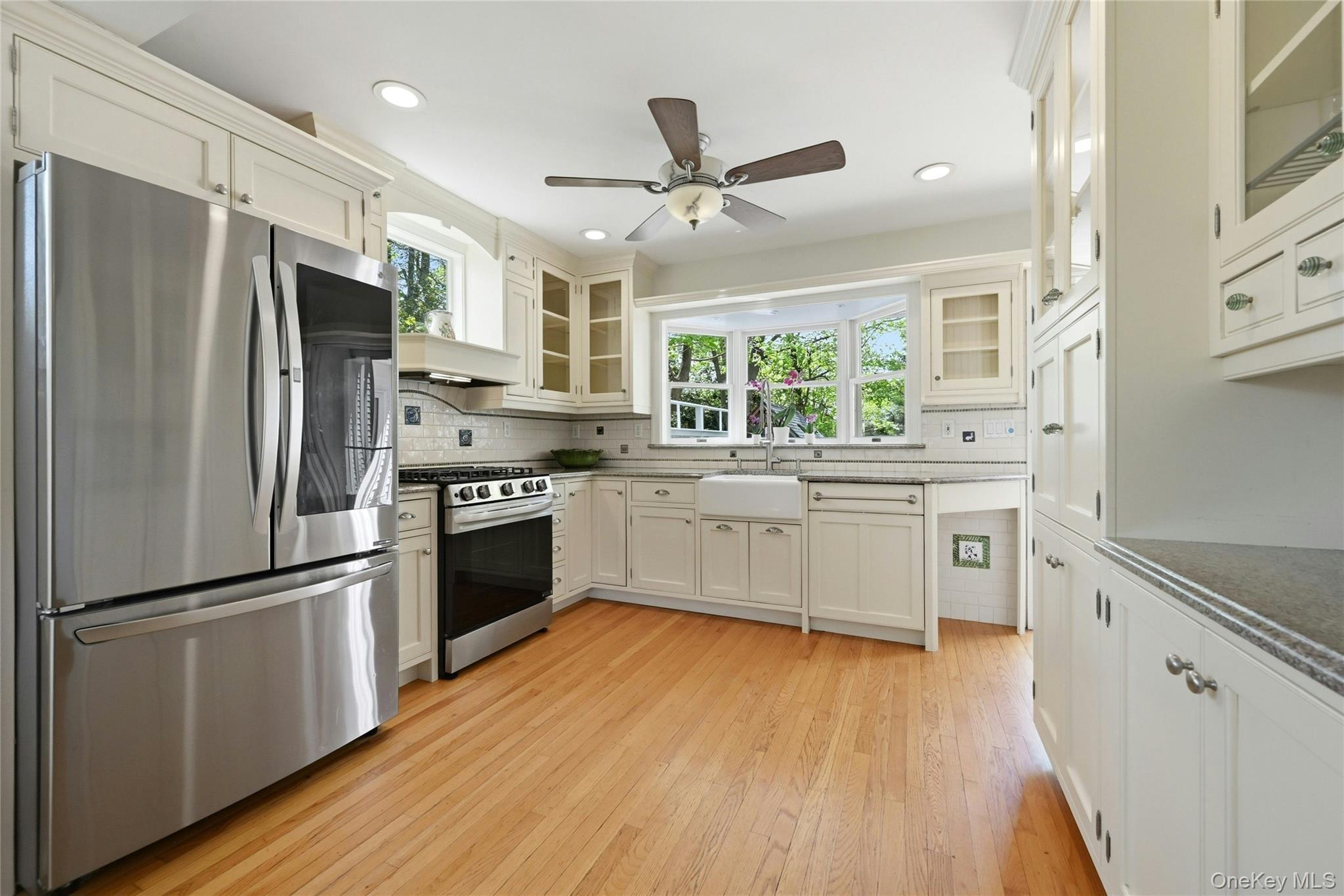 Single Family 6th  Suffolk County, NY 11746, MLS-991135-17