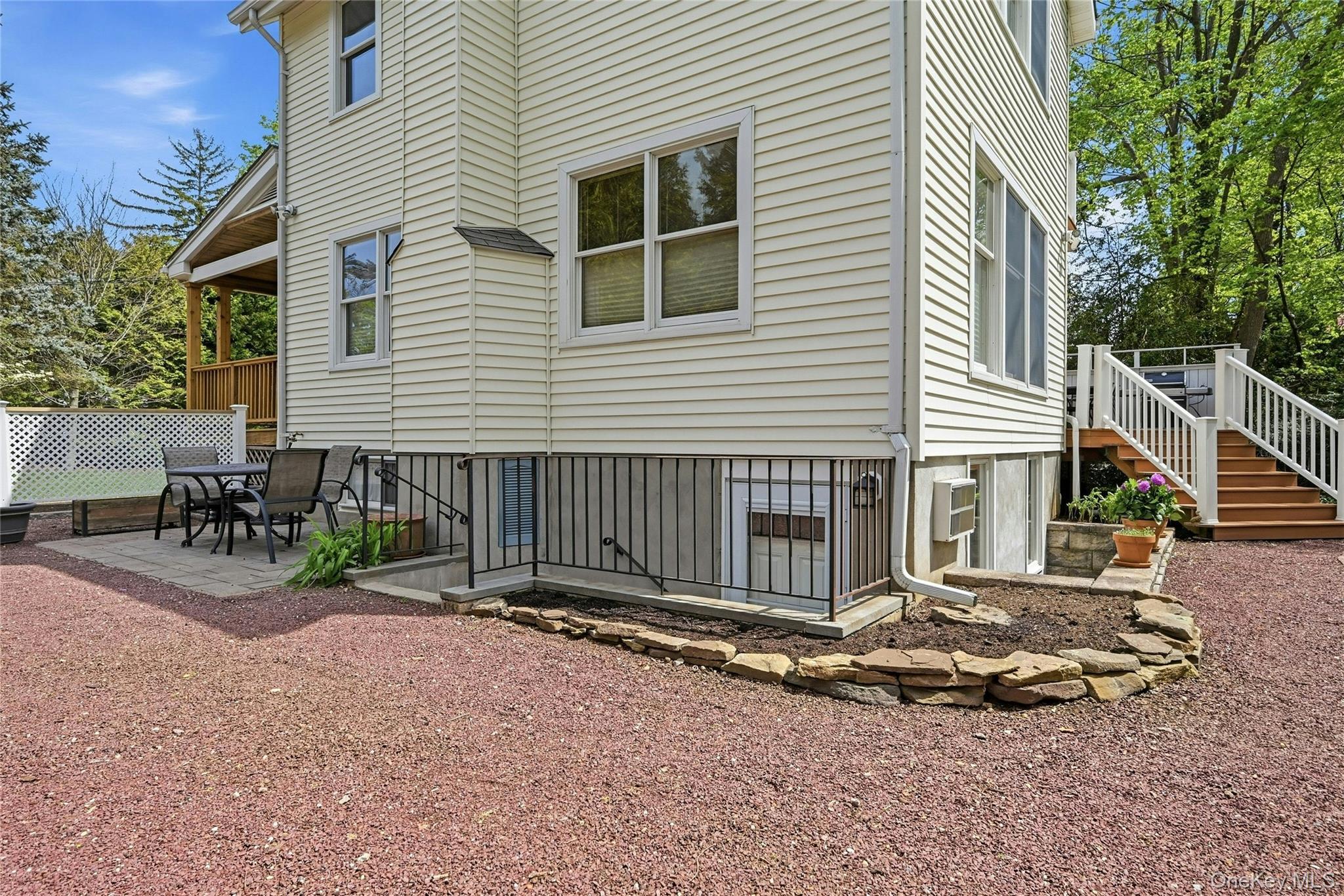 Single Family 6th  Suffolk County, NY 11746, MLS-991135-35