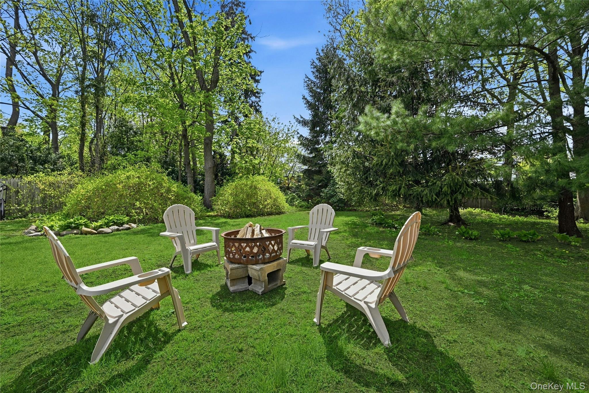 Single Family 6th  Suffolk County, NY 11746, MLS-991135-5