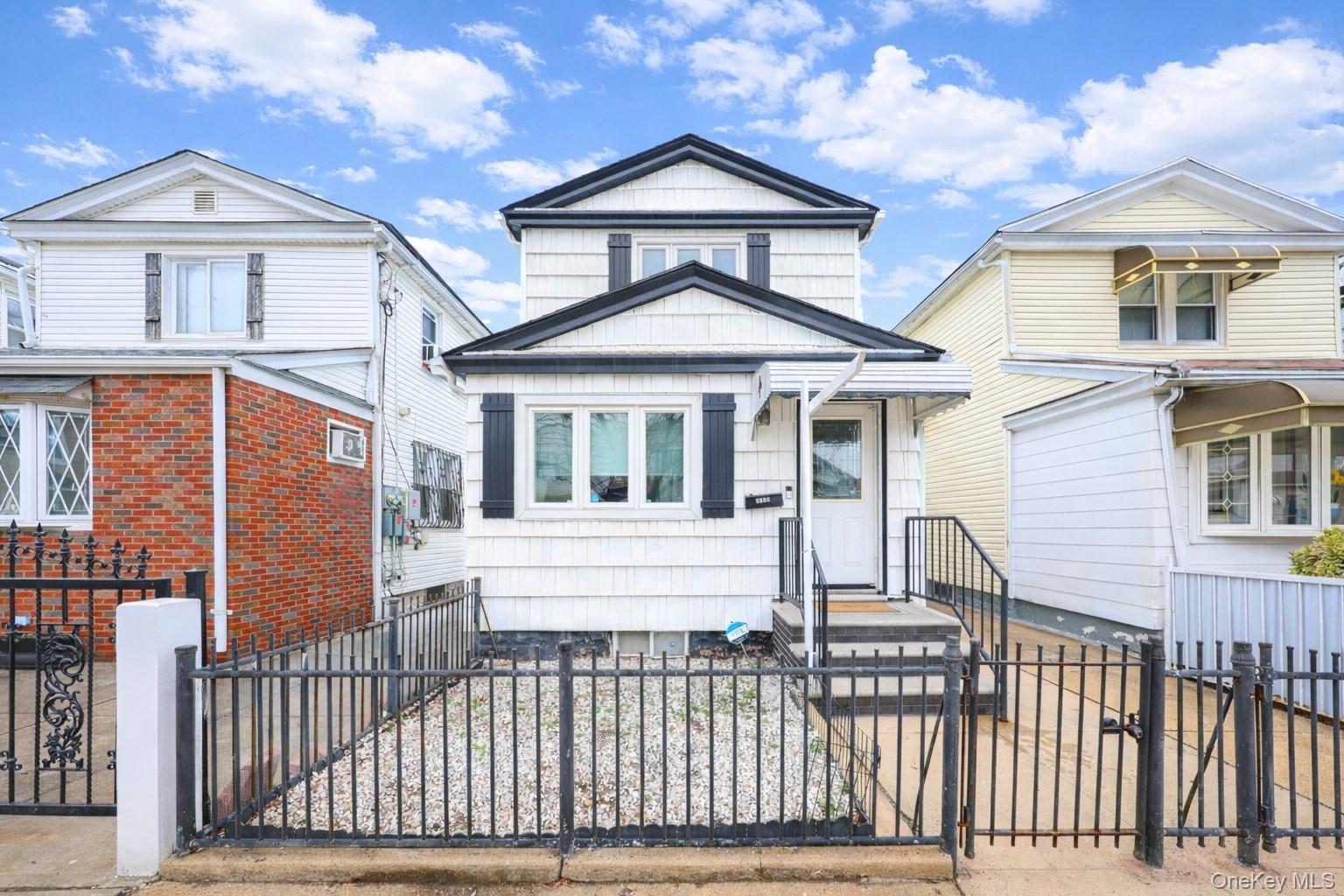 Single Family 95th  Brooklyn, NY 11236, MLS-991147-2