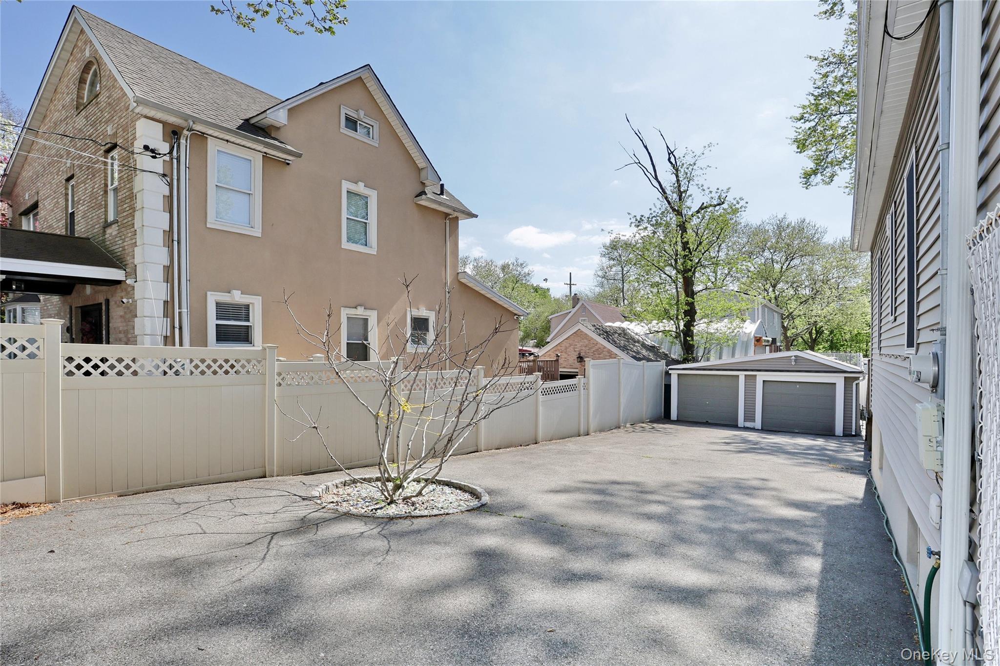 Single Family Vincent  Bronx, NY 10465, MLS-991157-27