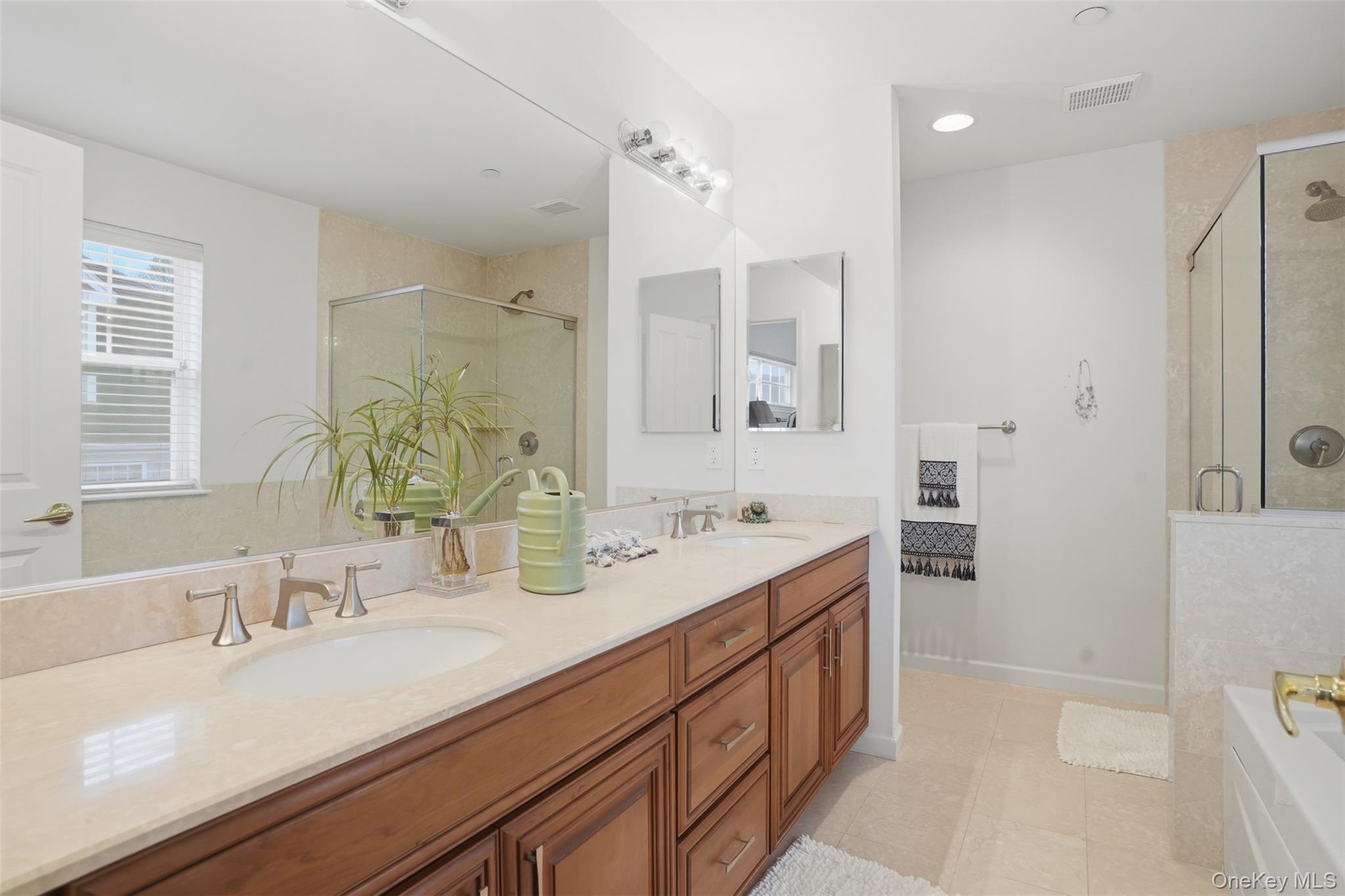 Single Family Hudson Pointe Drive Dutchess County, NY 12601, MLS-991162-23