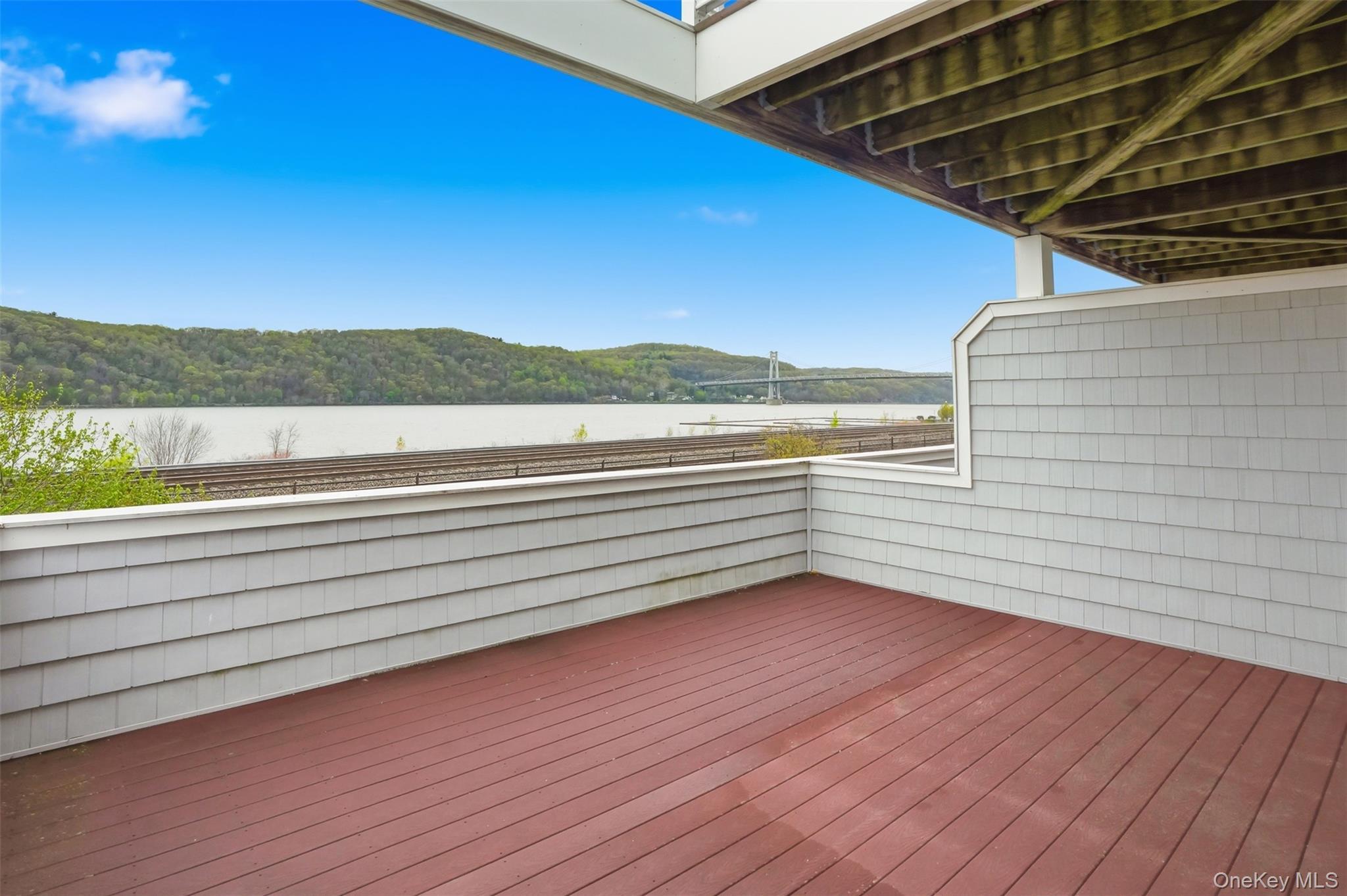 Single Family Hudson Pointe Drive Dutchess County, NY 12601, MLS-991162-31