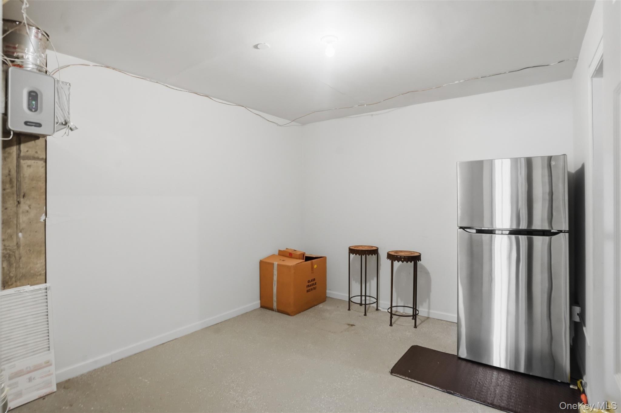 Single Family Hudson Pointe Drive Dutchess County, NY 12601, MLS-991162-34