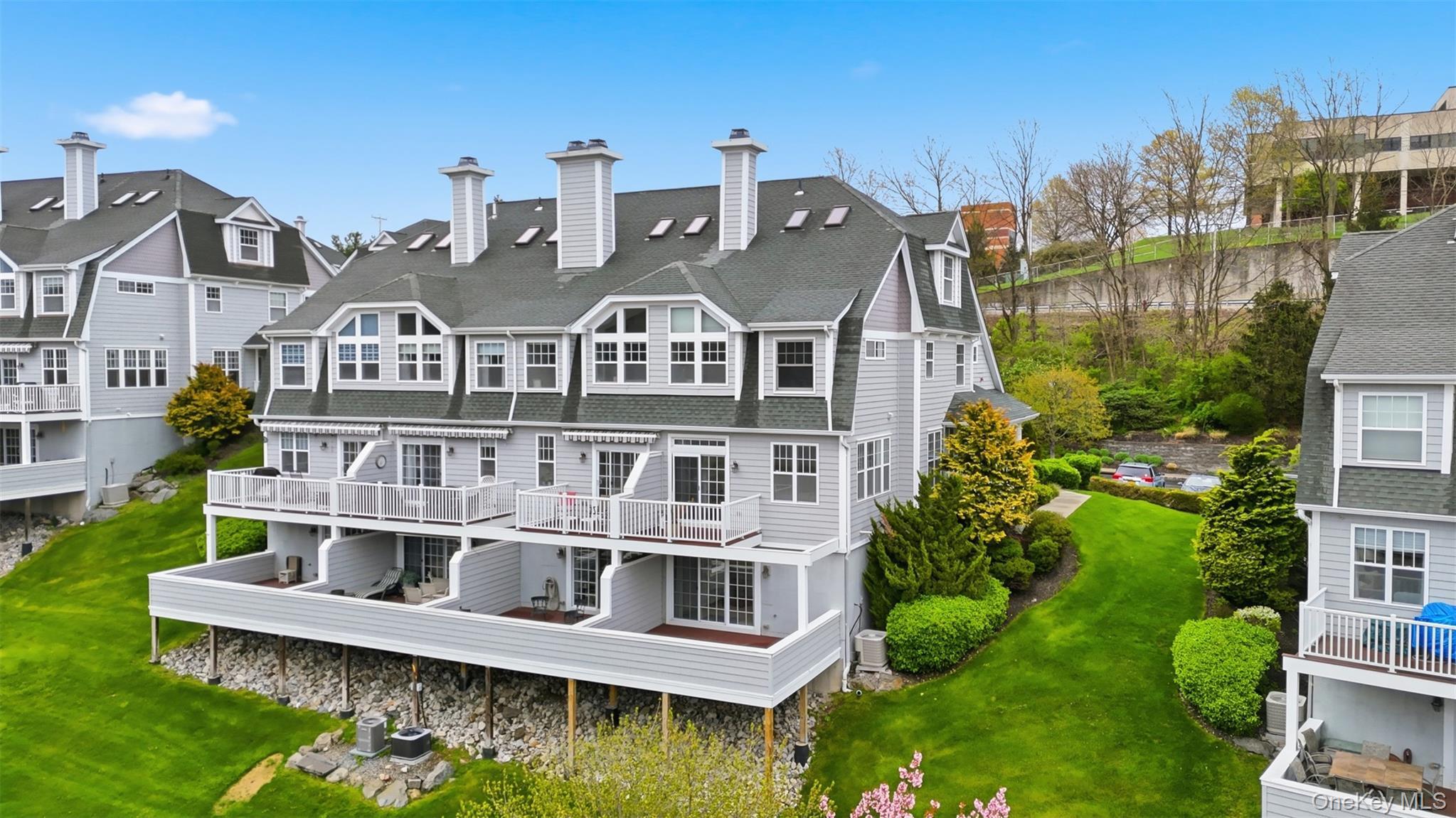 Single Family Hudson Pointe Drive Dutchess County, NY 12601, MLS-991162-38