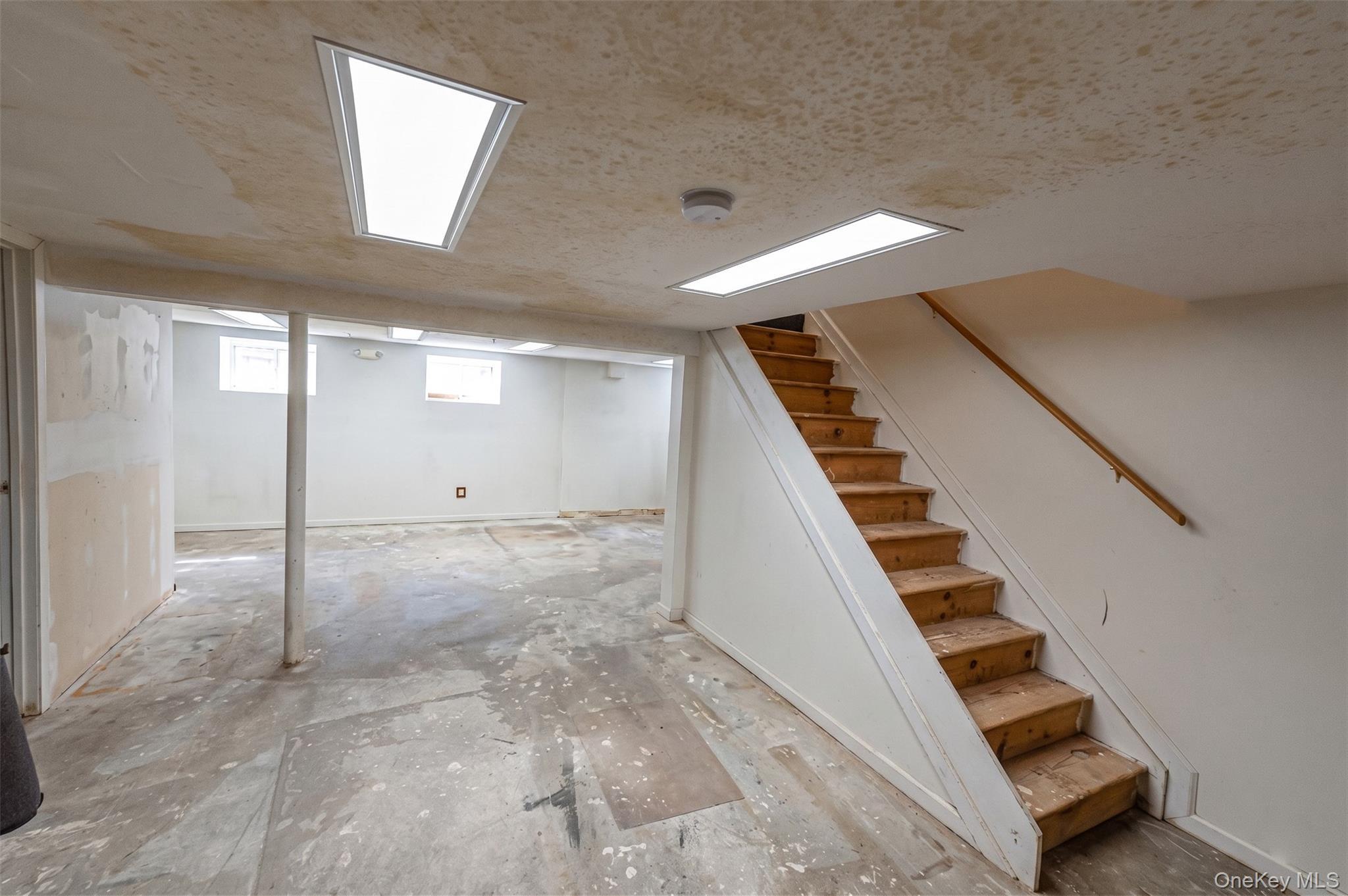 Single Family Sunrise Highway Suffolk County, NY 11730, MLS-991167-20