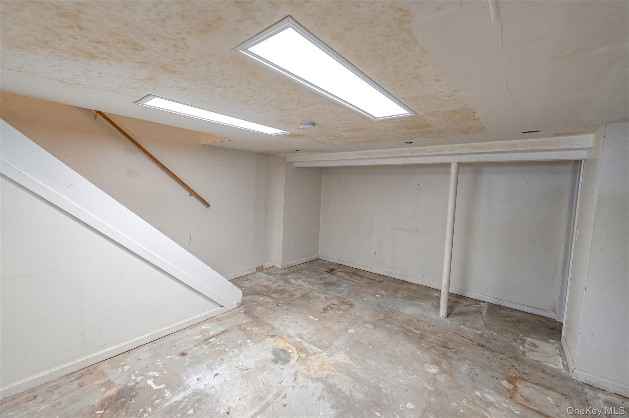 Single Family Sunrise Highway Suffolk County, NY 11730, MLS-991167-22