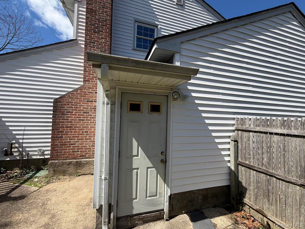 Single Family Harby  Suffolk County, NY 11743, MLS-991175-21