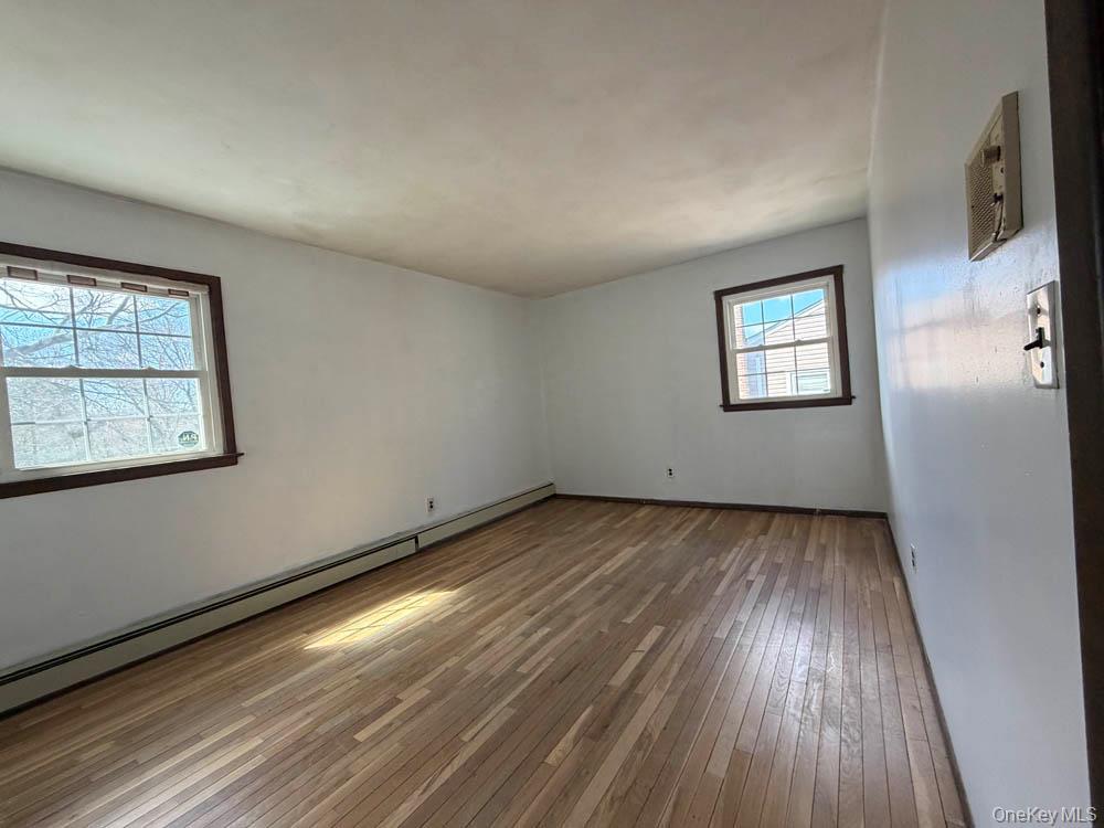 Single Family Harby  Suffolk County, NY 11743, MLS-991175-9