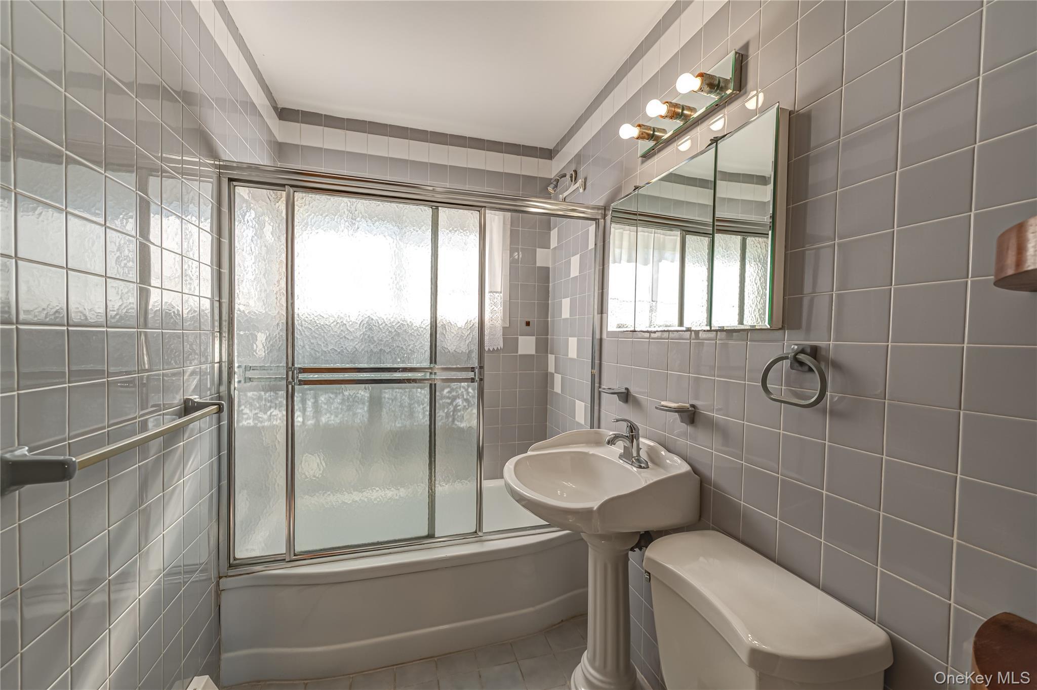 Single Family Ramble  Nassau County, NY 11756, MLS-991209-12